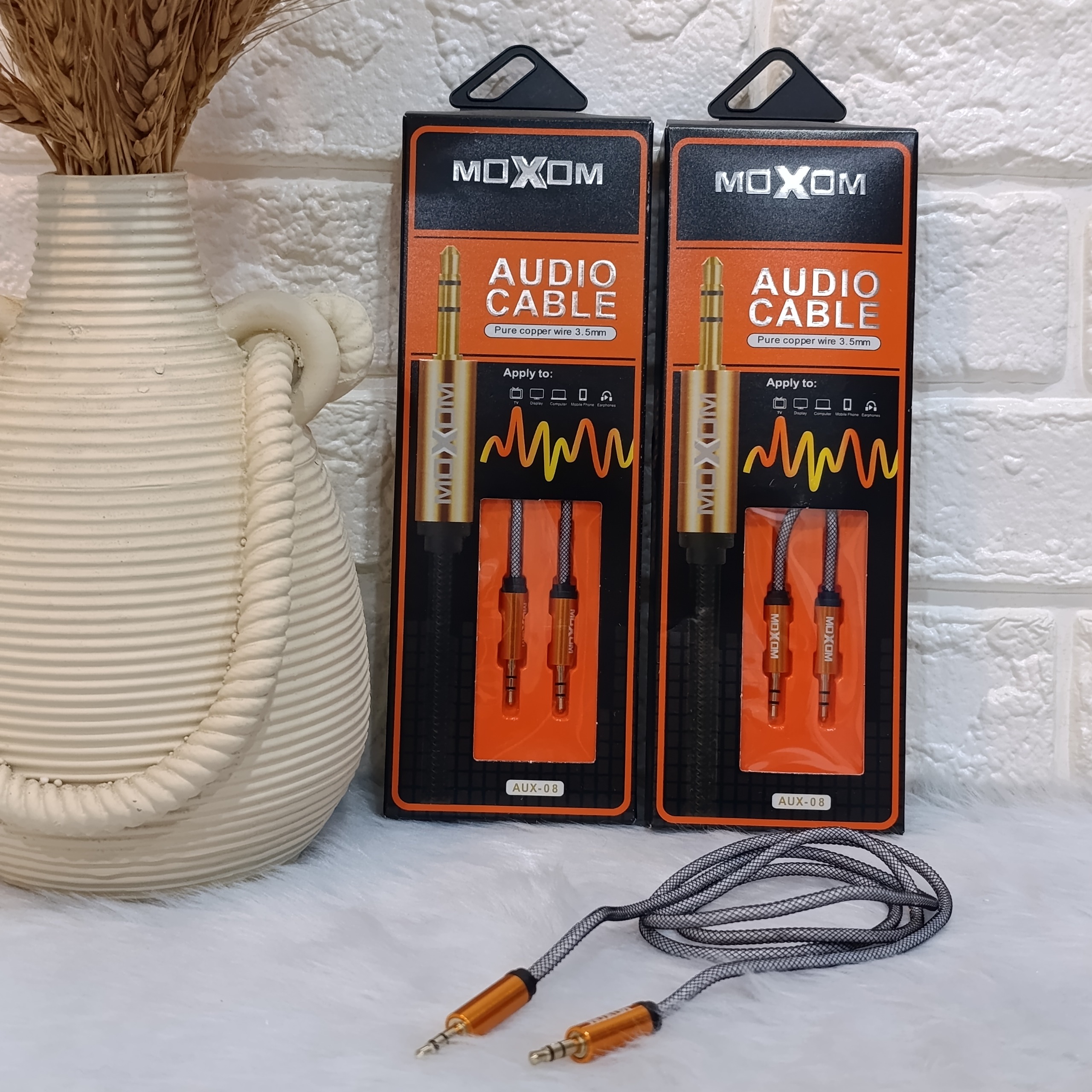 کابل Aux موکسوم مدل Aux-08 طول 1 متر