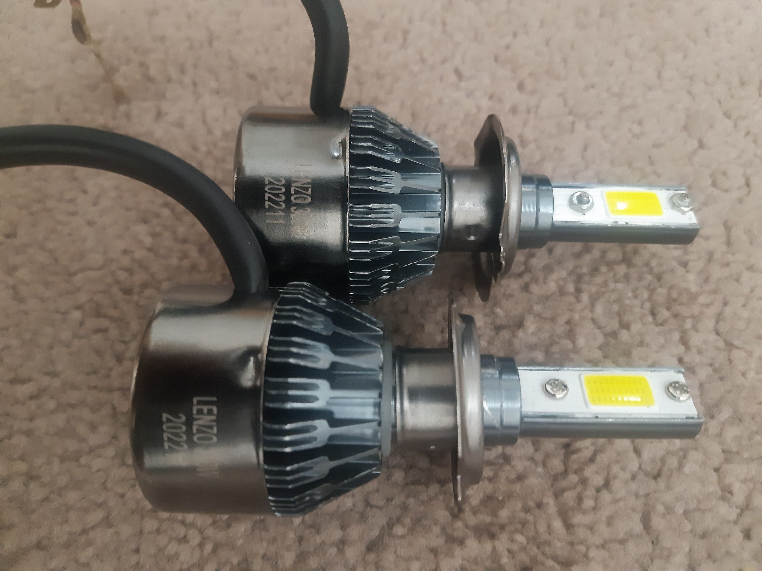 چراغ هدلایت لنزو h7