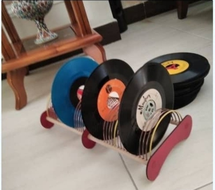 محافظ و نگهدارنده صفحه گرام و گرامافون