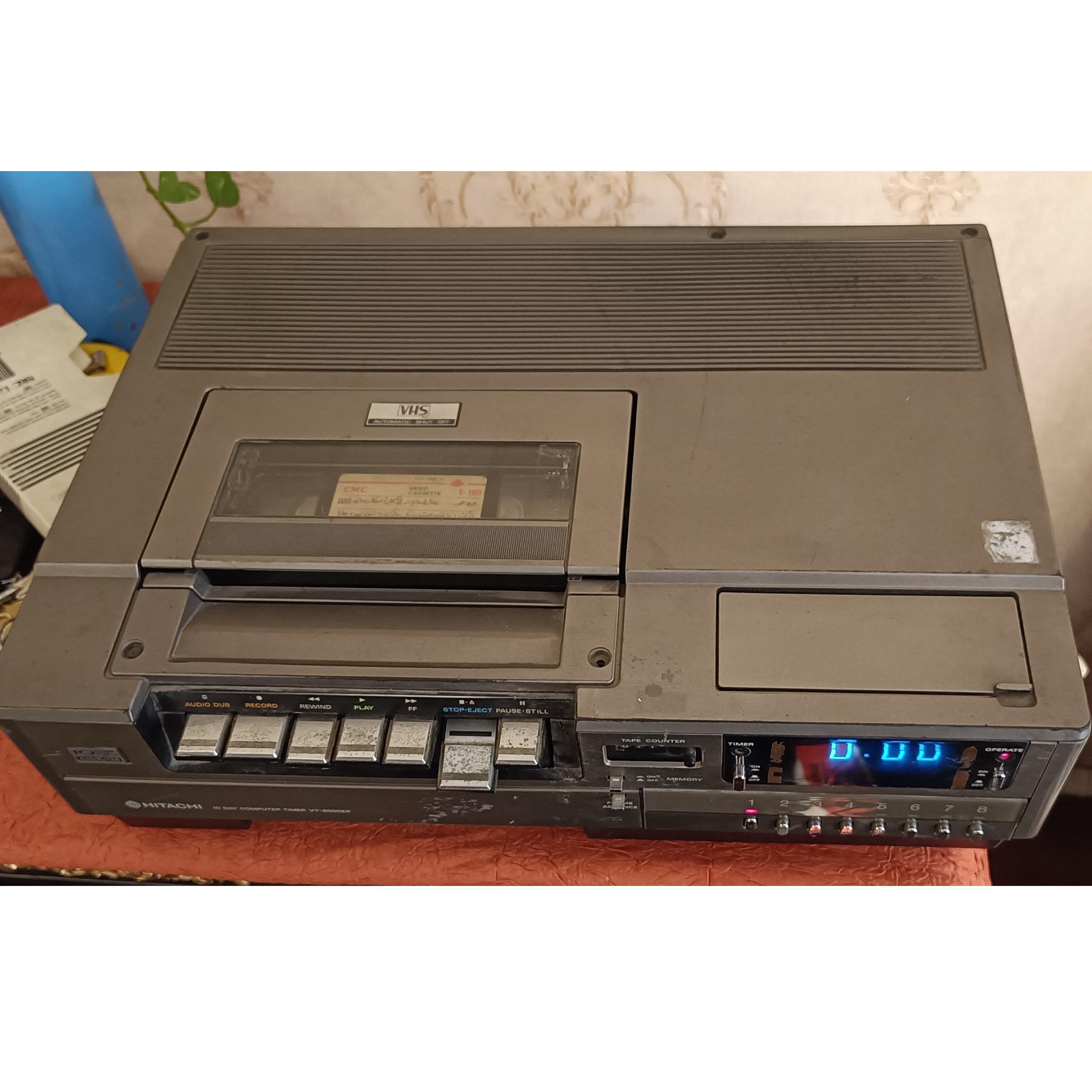 ویدیوی قدیمی و کمیاب هیتاچی VT-5030