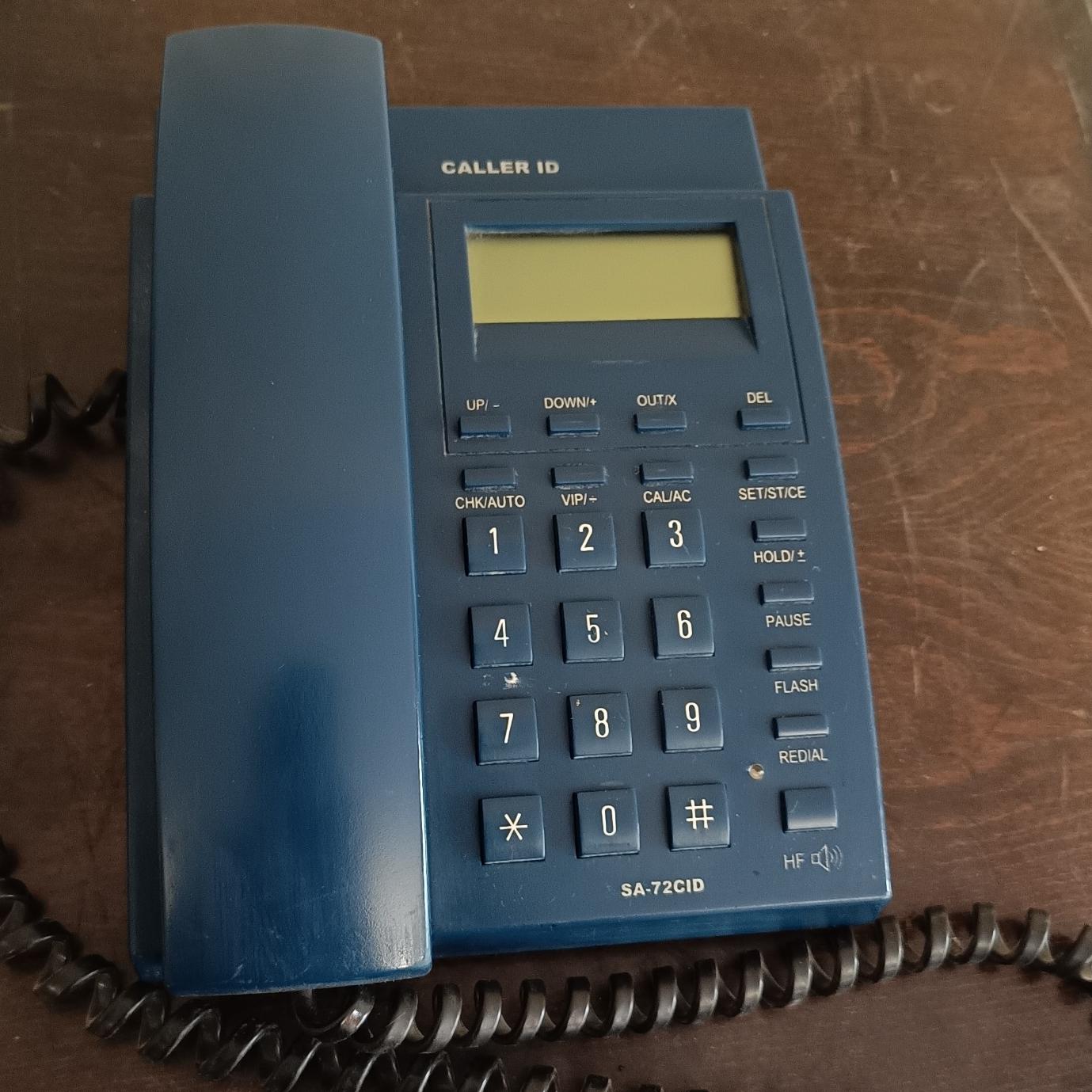 گوشی تلفن رومیزی زیبا و خوش رنگ caller id