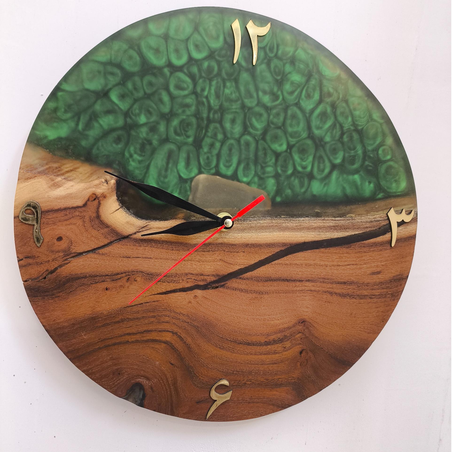 ساعت دیواری چوب و رزین