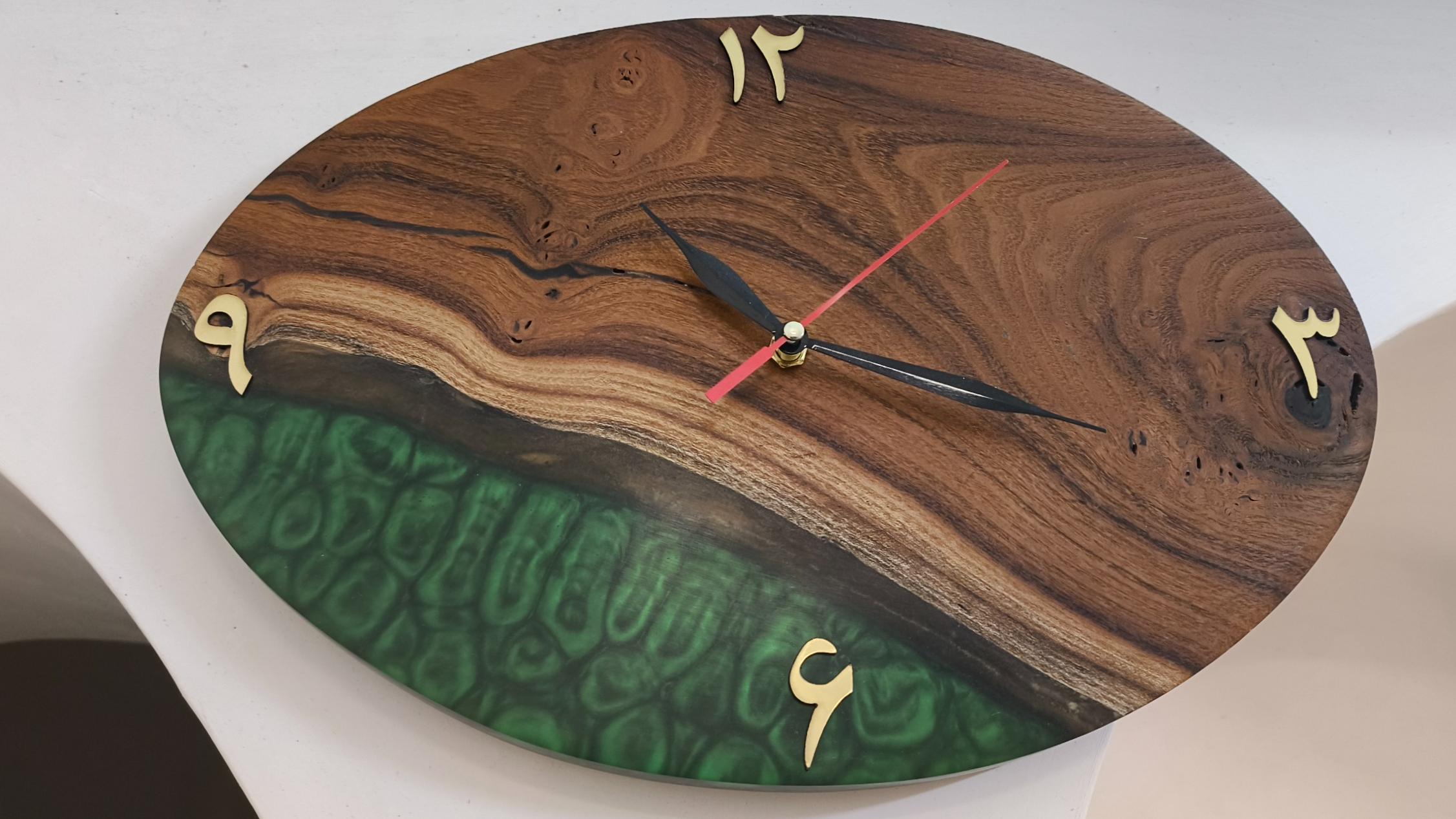 ساعت دیواری چوب و رزین