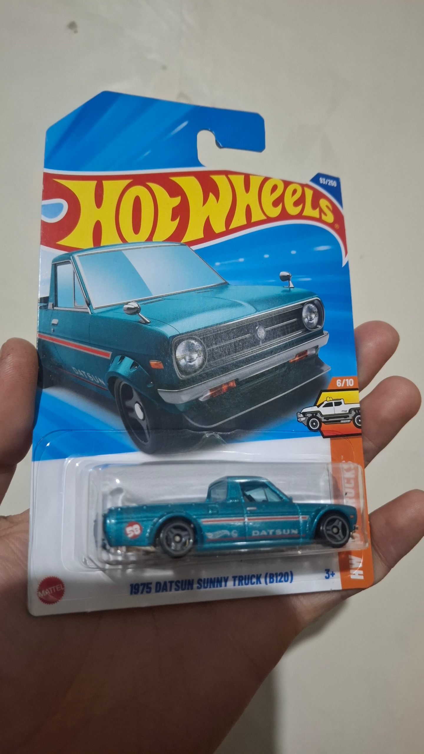 هاتویلز 1975 DATSUN SUNNY TRUCK (B120)