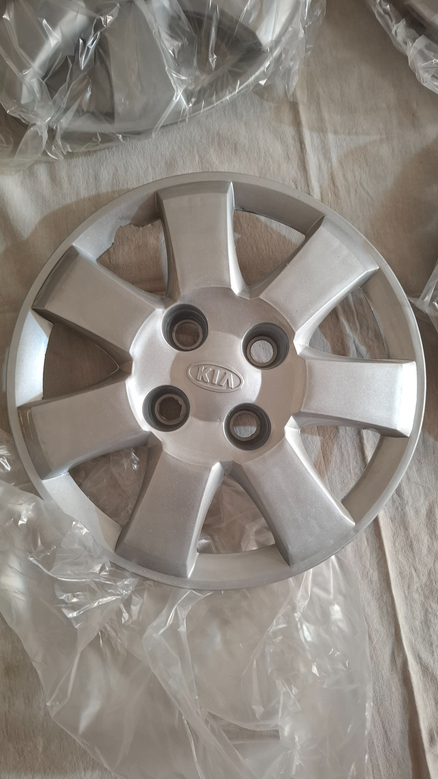 قالپاق کیا ریو سایز 13 باآرم کیاموتورز