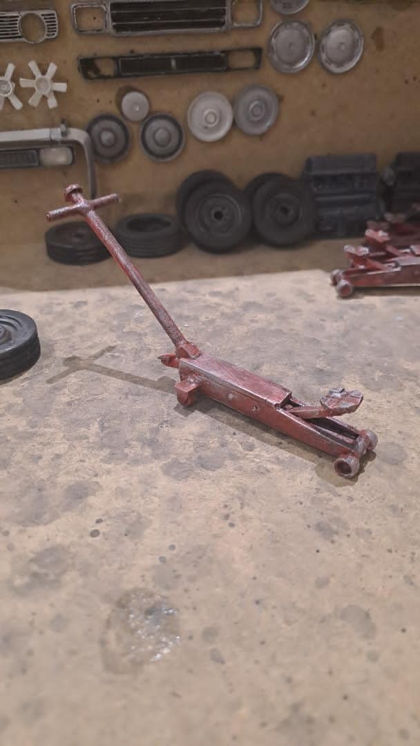 ماکت جک سوسماری تعمیرگاه