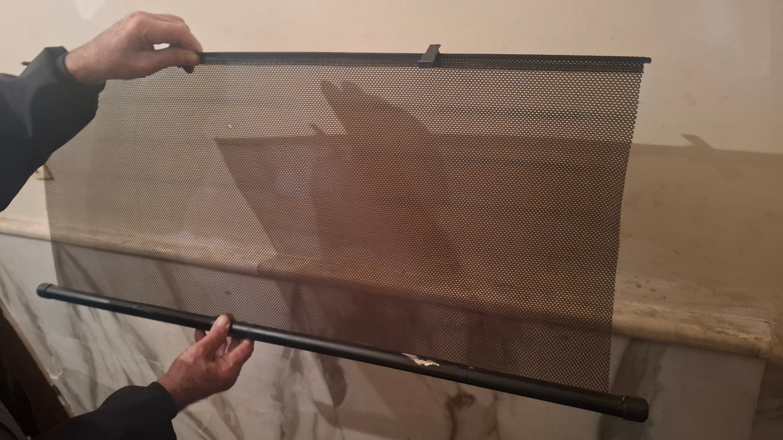 پرده شیشه ماشین