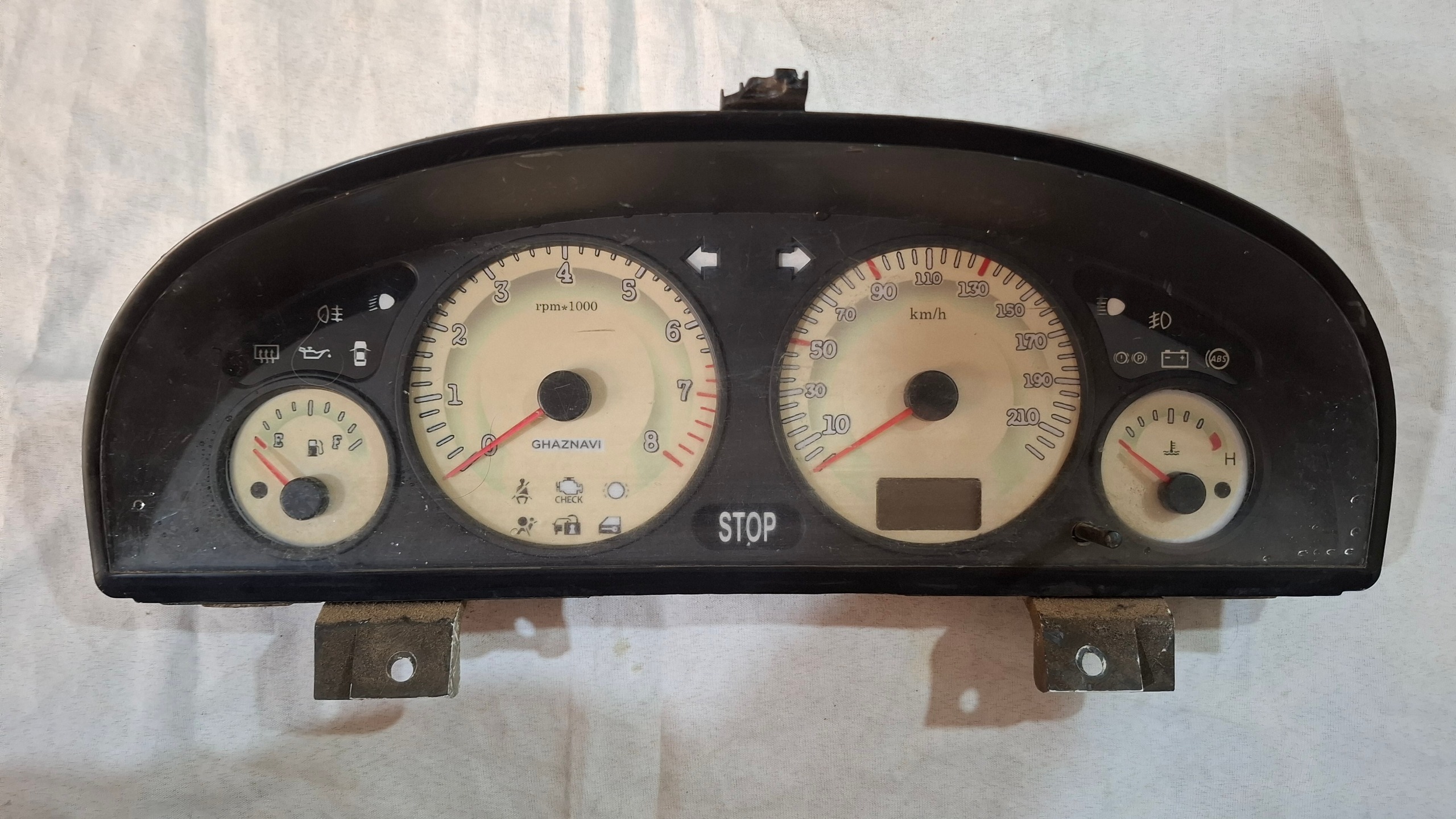 صفحه کیلومتر. پژو 210 تایی طرح کروز