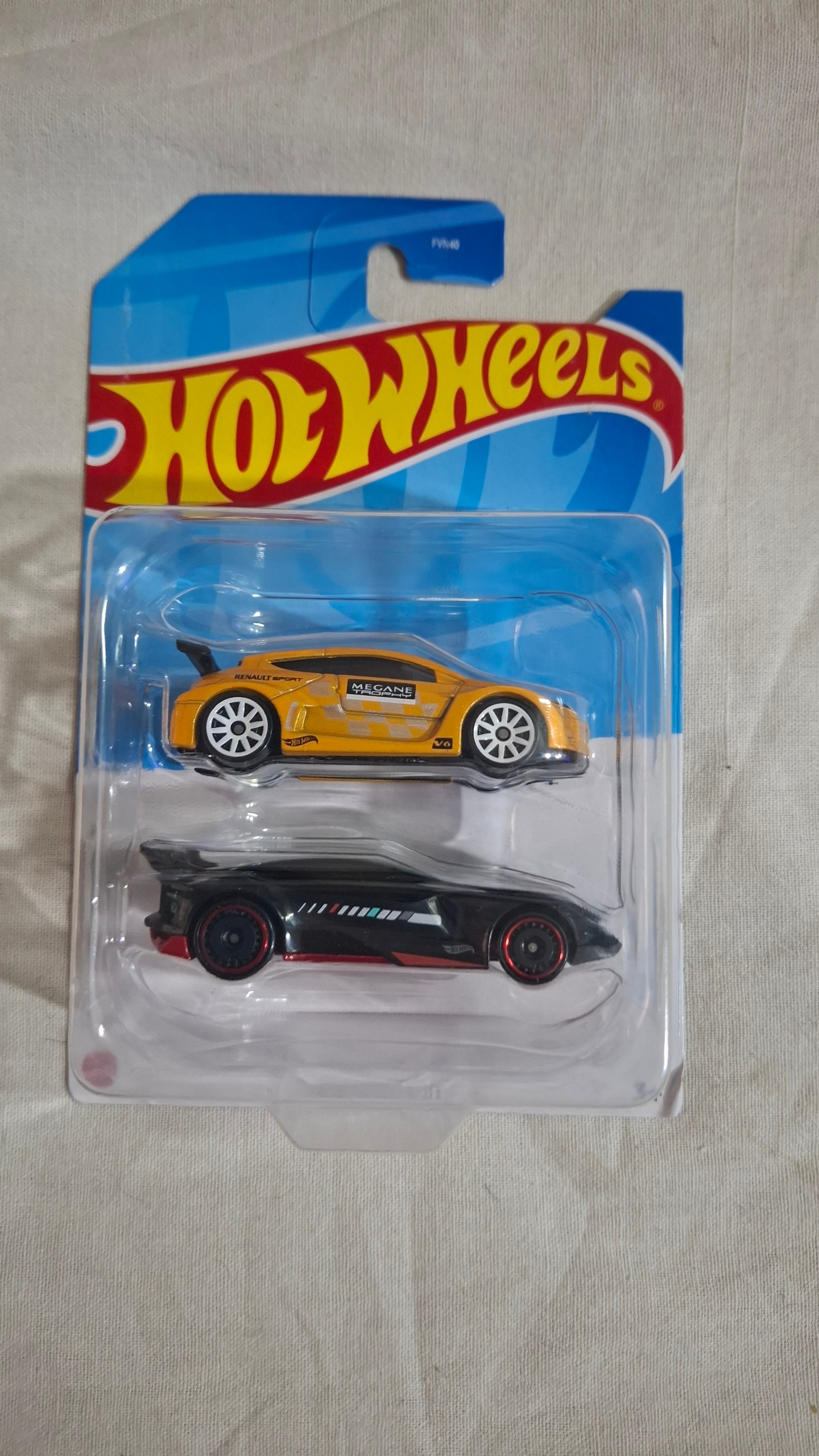 هاتویلز دوتایی رنو مگان و