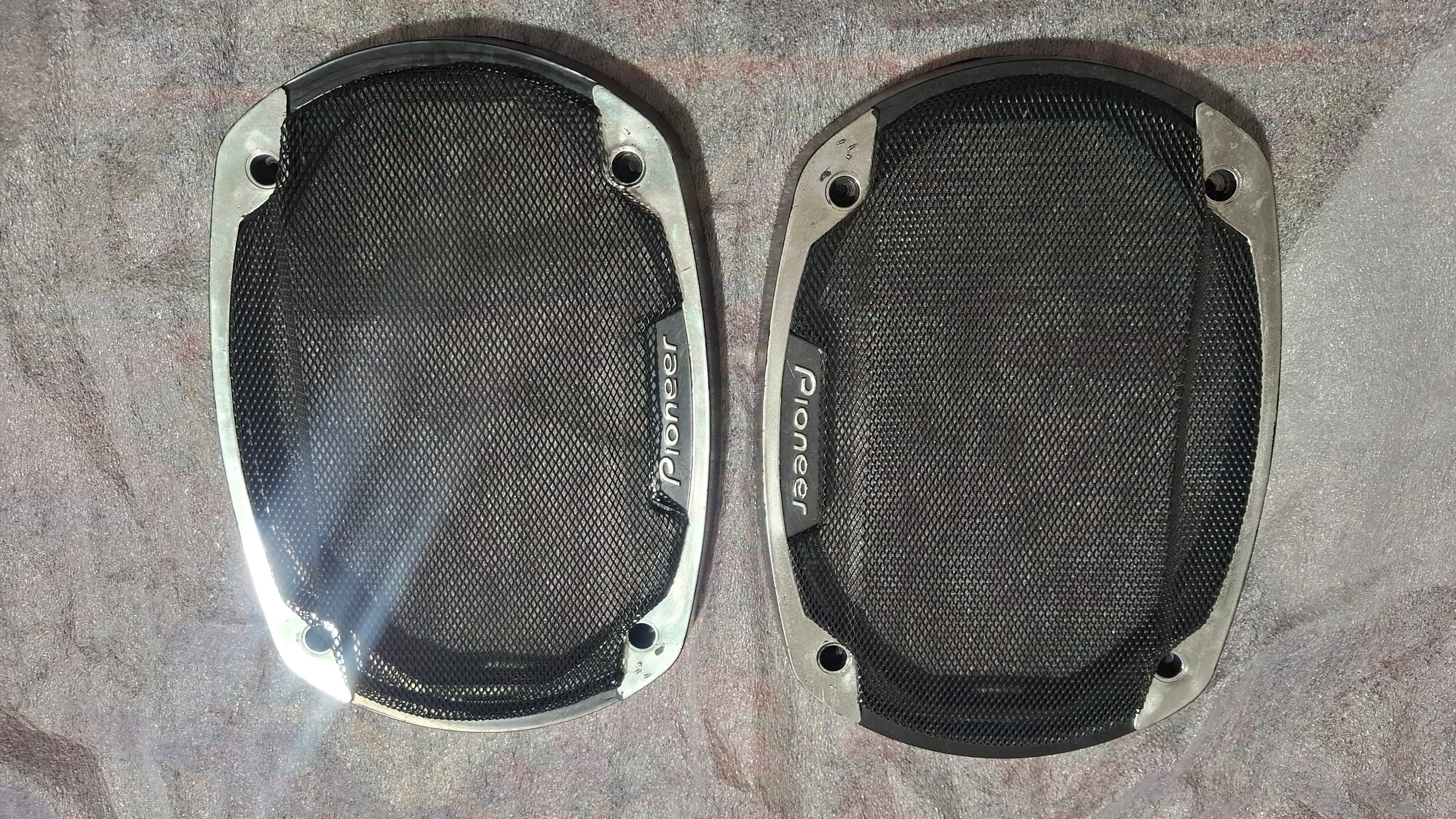 قاب توری باند پایونیر