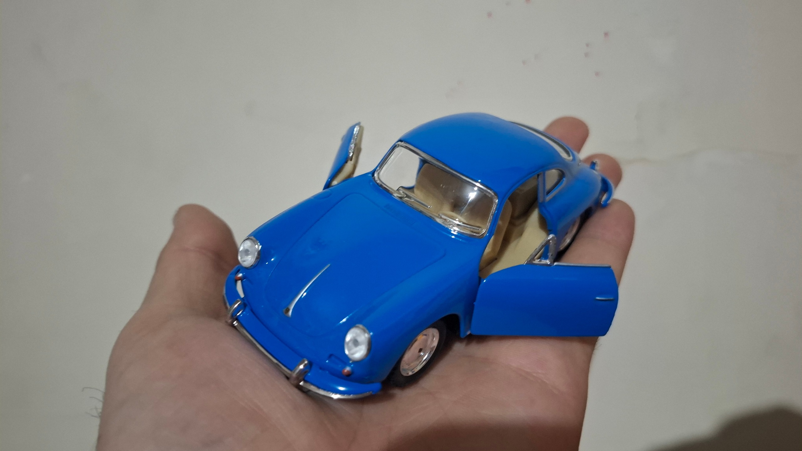 ماکت پورشه 358 آبی