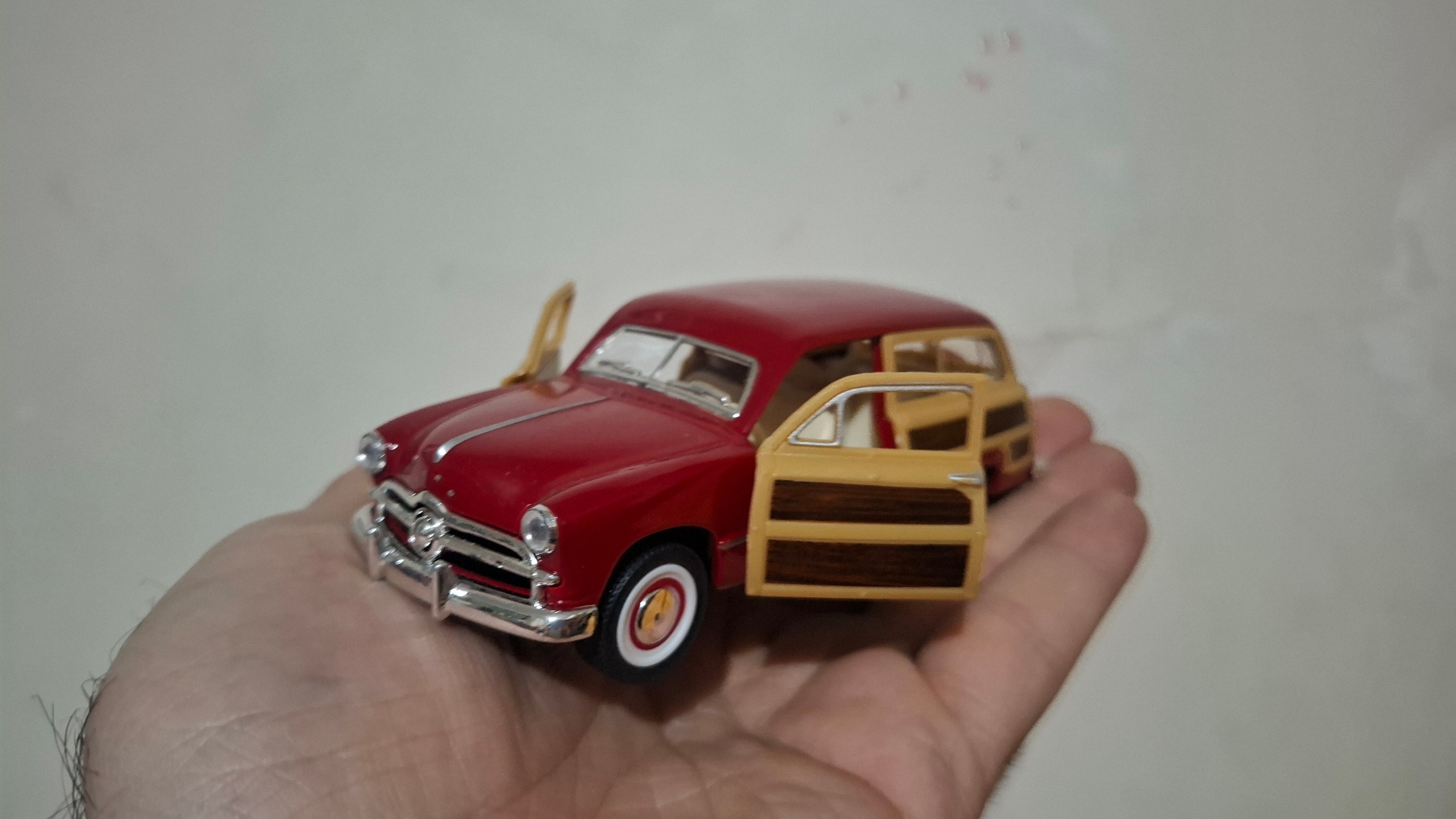ماکت فورد واگن 1949 قرمز کلاسیک
