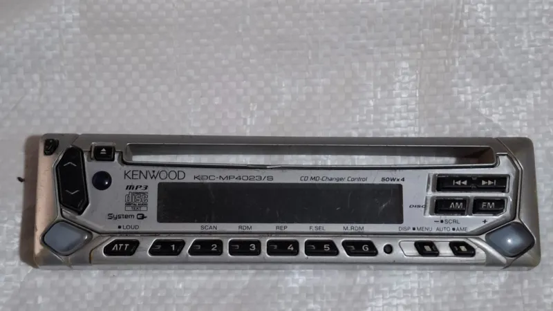 پنل Kenwood kdc mp4023/S