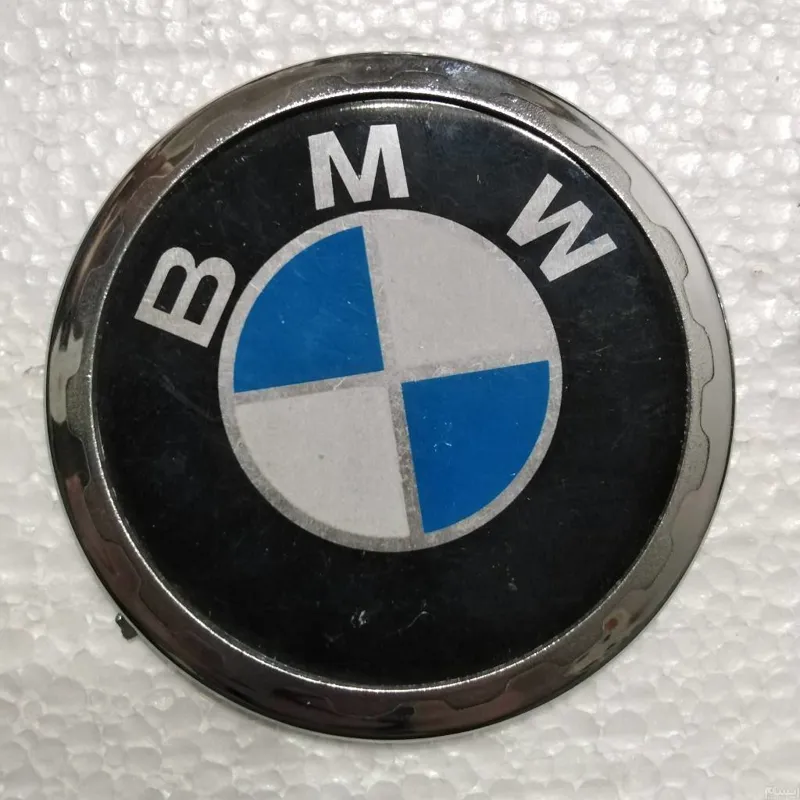  آرم bmw فلزی تو قاب