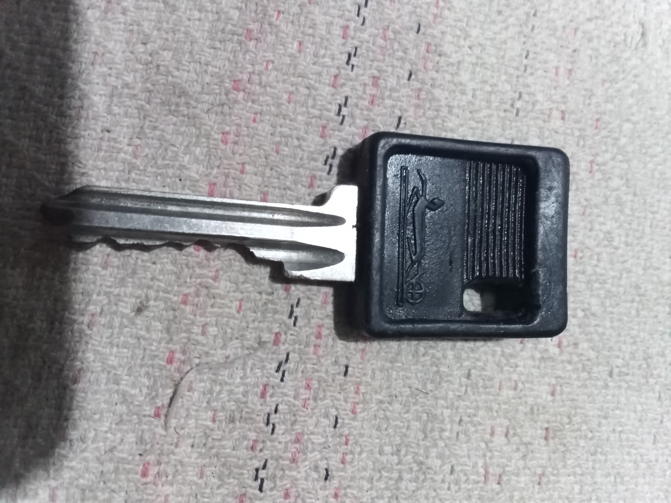 سوئیچ پیکانی قدیم کلاسیک