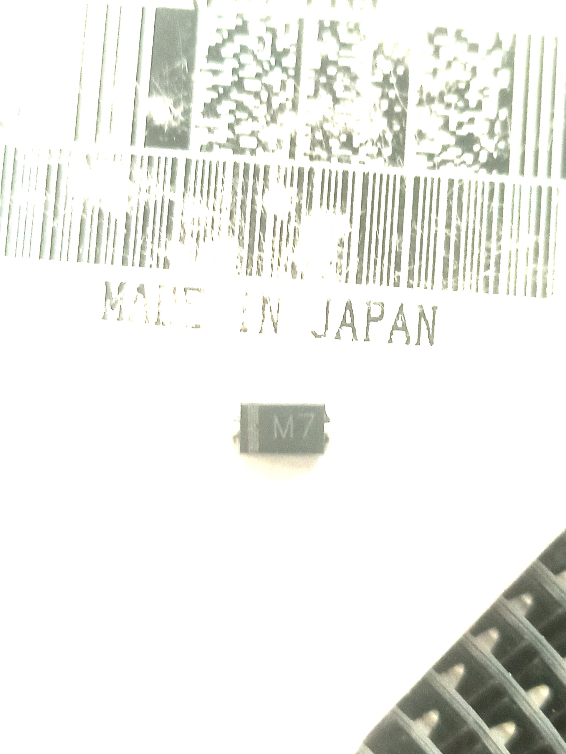 دیود 1N4007 smd M7 ژاپنی پک 30 عددی
