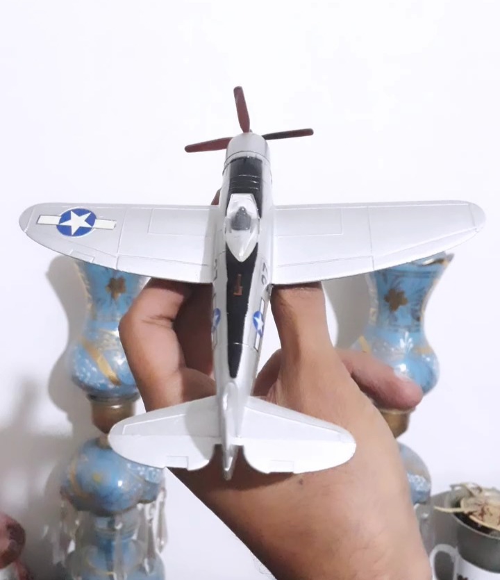 ماکت هواپیما انگلیسی ملخی آنتیک