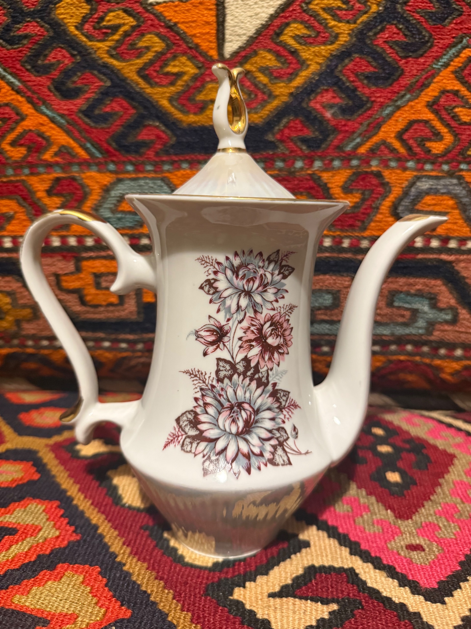قوری شیرخوری قدیمی