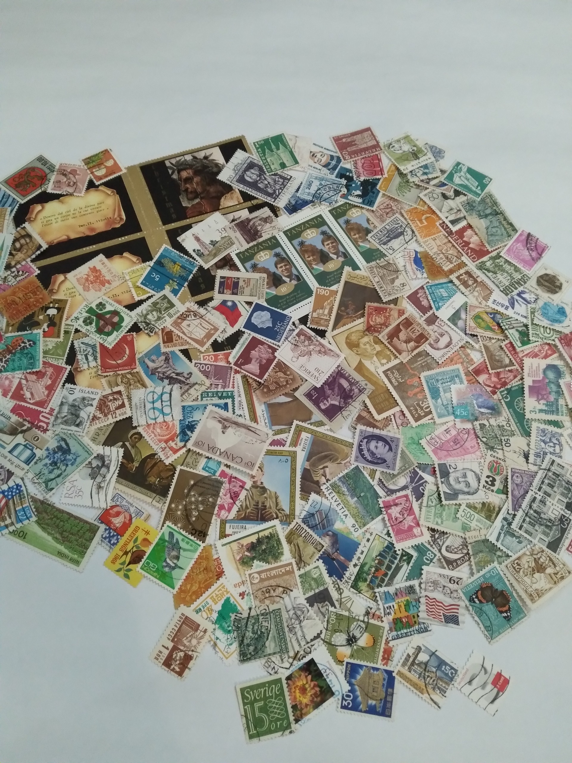 195 عدد تمبر خارجی - تنوع بالا - کمیاب