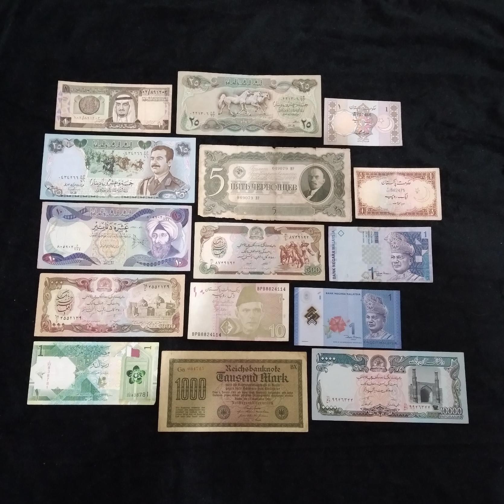 مجموعه 15 برگ اسکناس خارجی کلکسیونی مناسب آلبوم