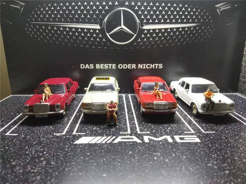 4 عدد ماکت 4 عدد فیگور