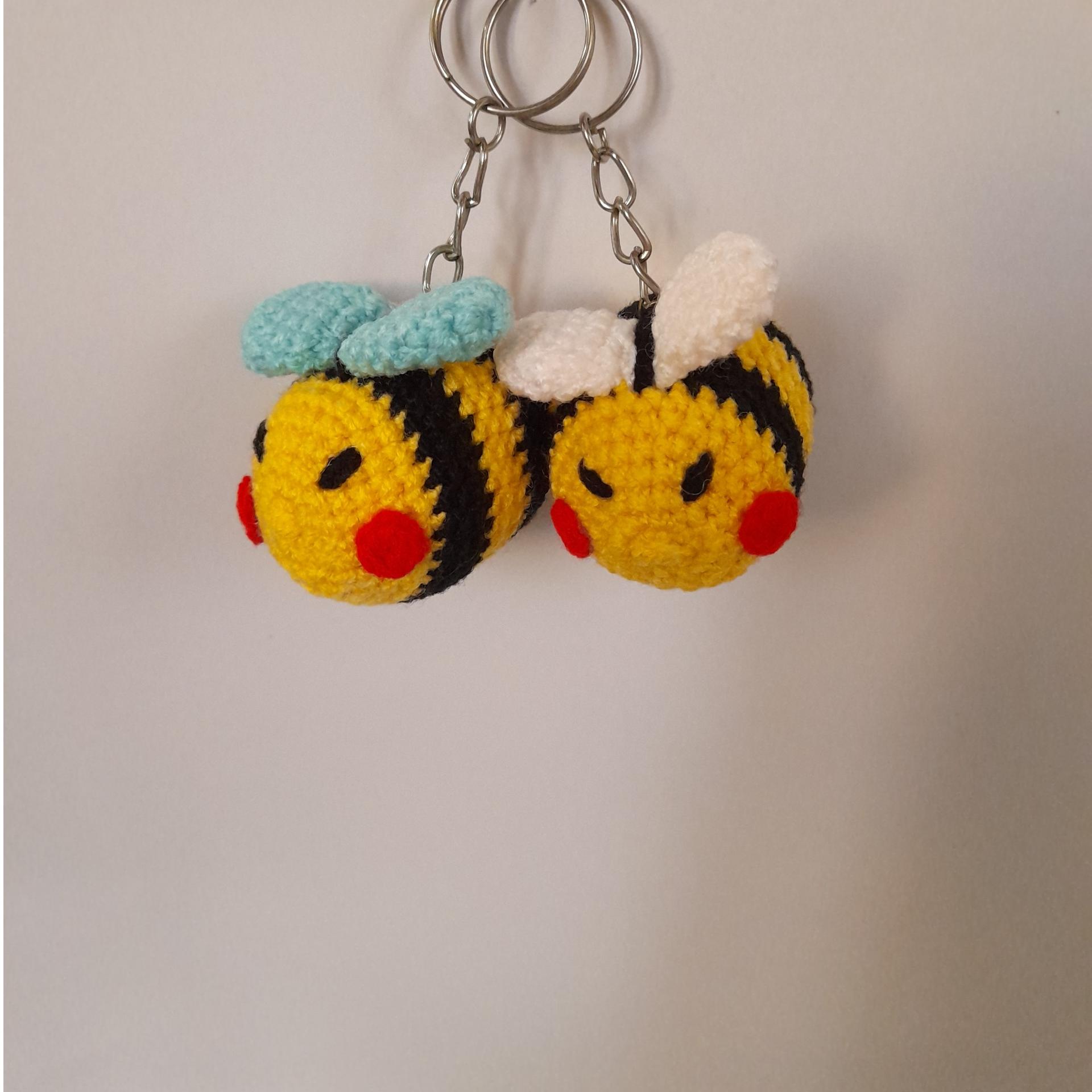 آویززنبوری بامزه قلاب بافی