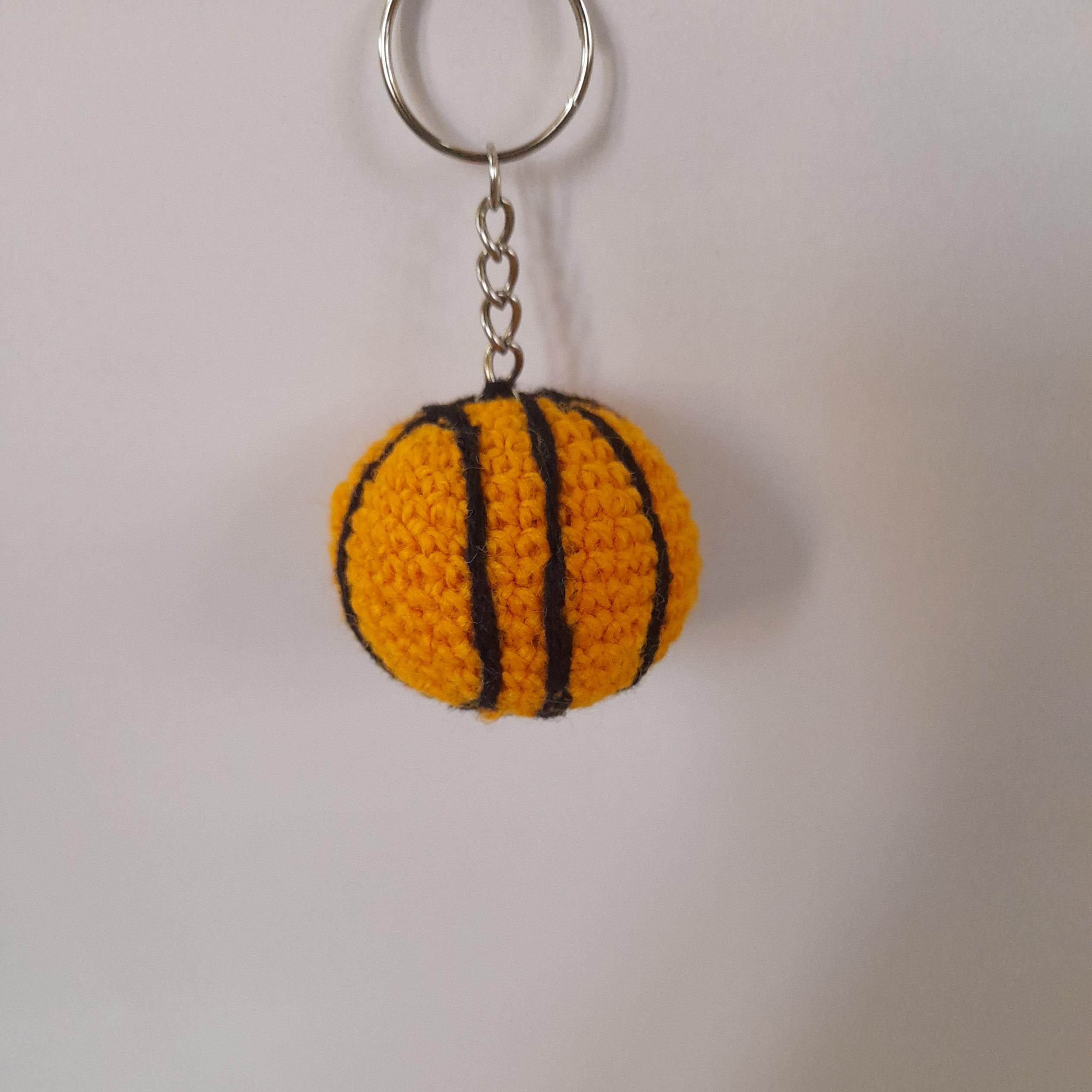 آویزتوپ بسکتبال قلاب بافی