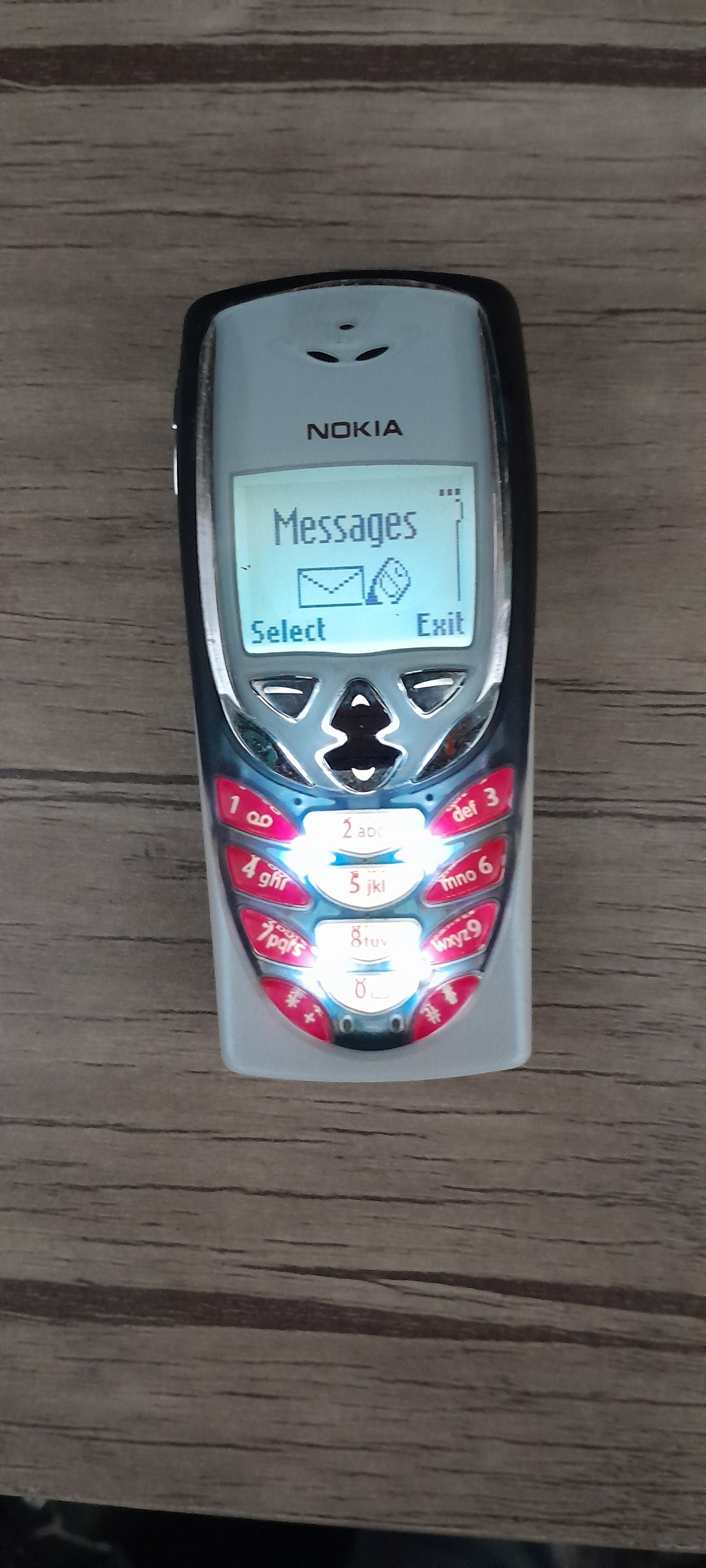 نوکیا 8310 اصلی