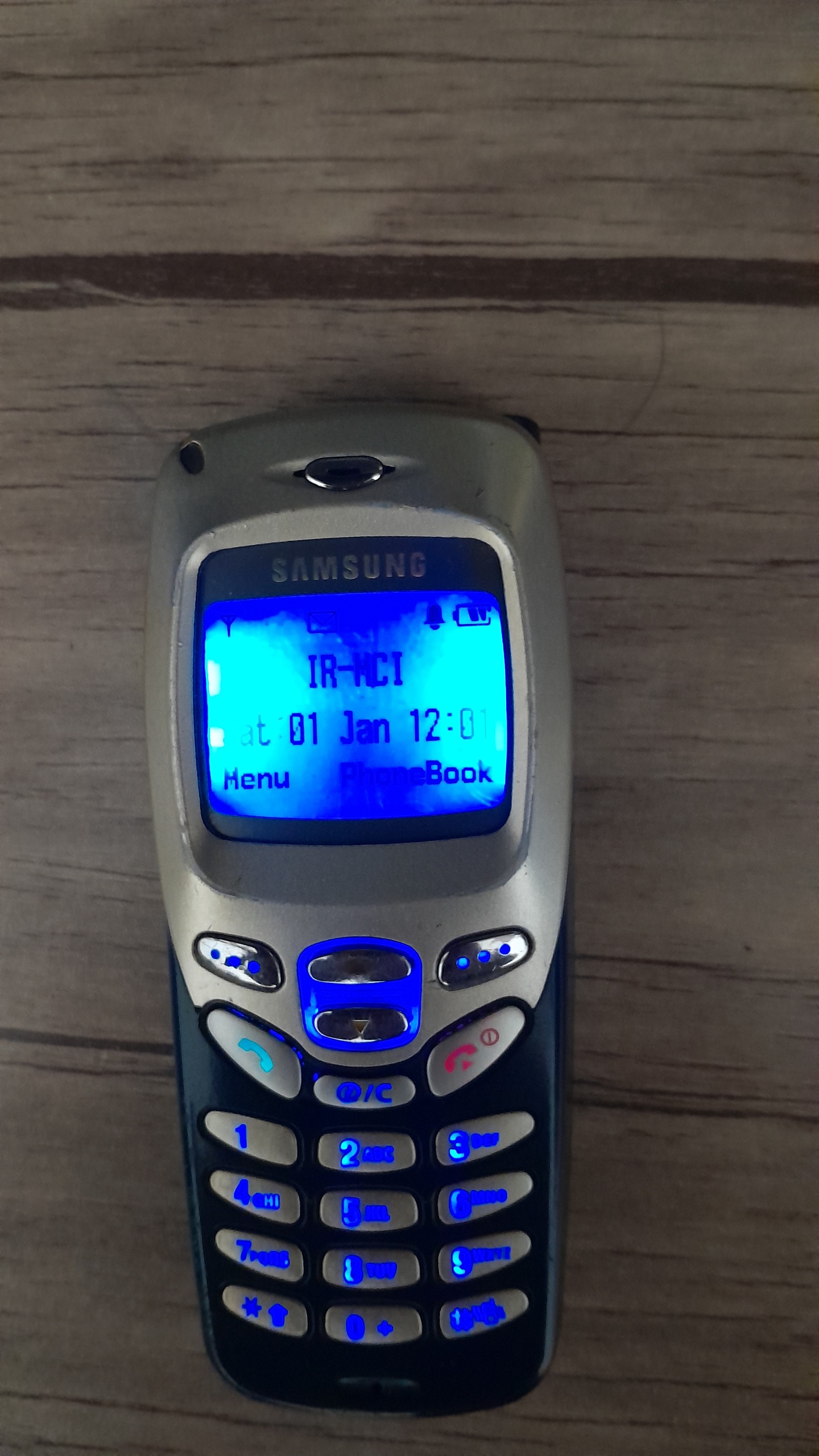 سامسونگ انتیک n100