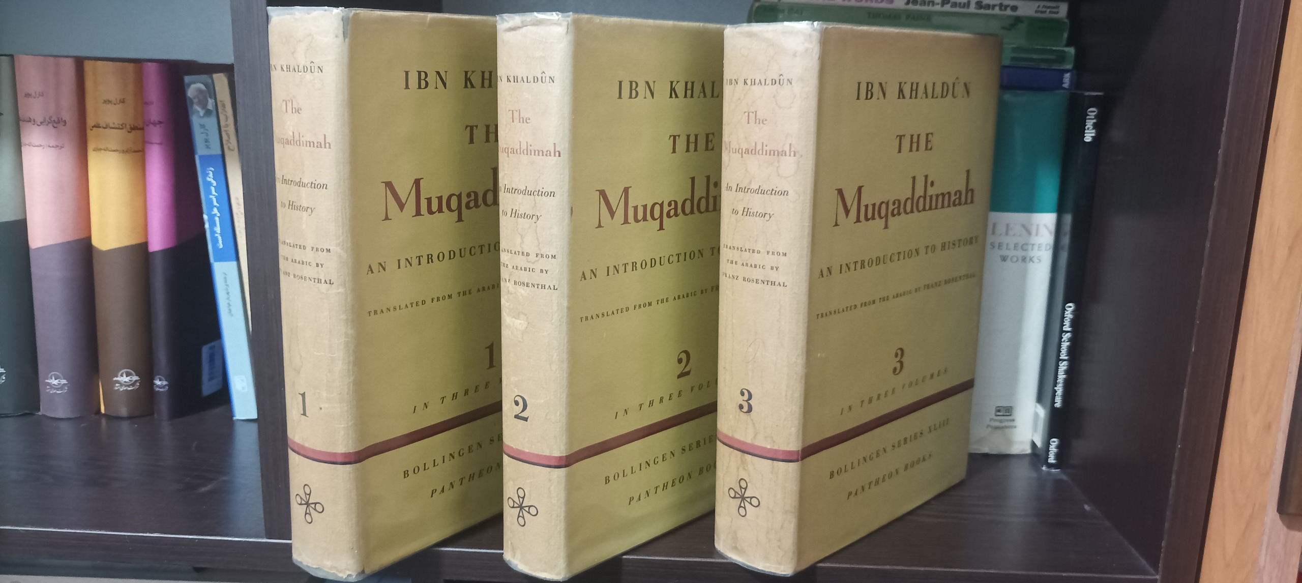 The Muqaddimah مقدمه ابن خلدون چاپ نیویورک