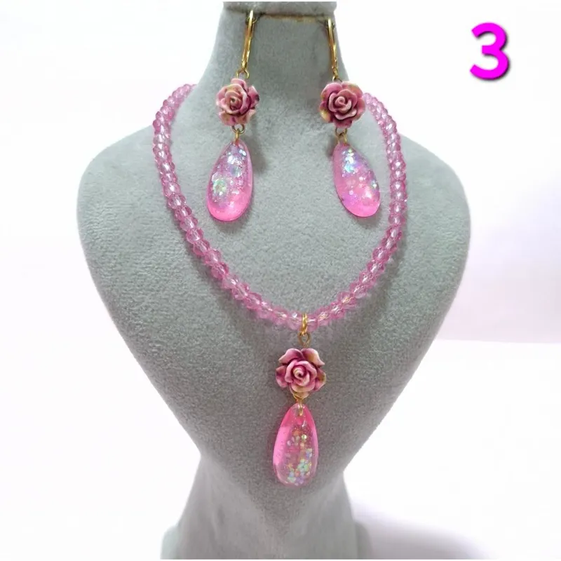 نیم ست رزینی گل رز صورتی