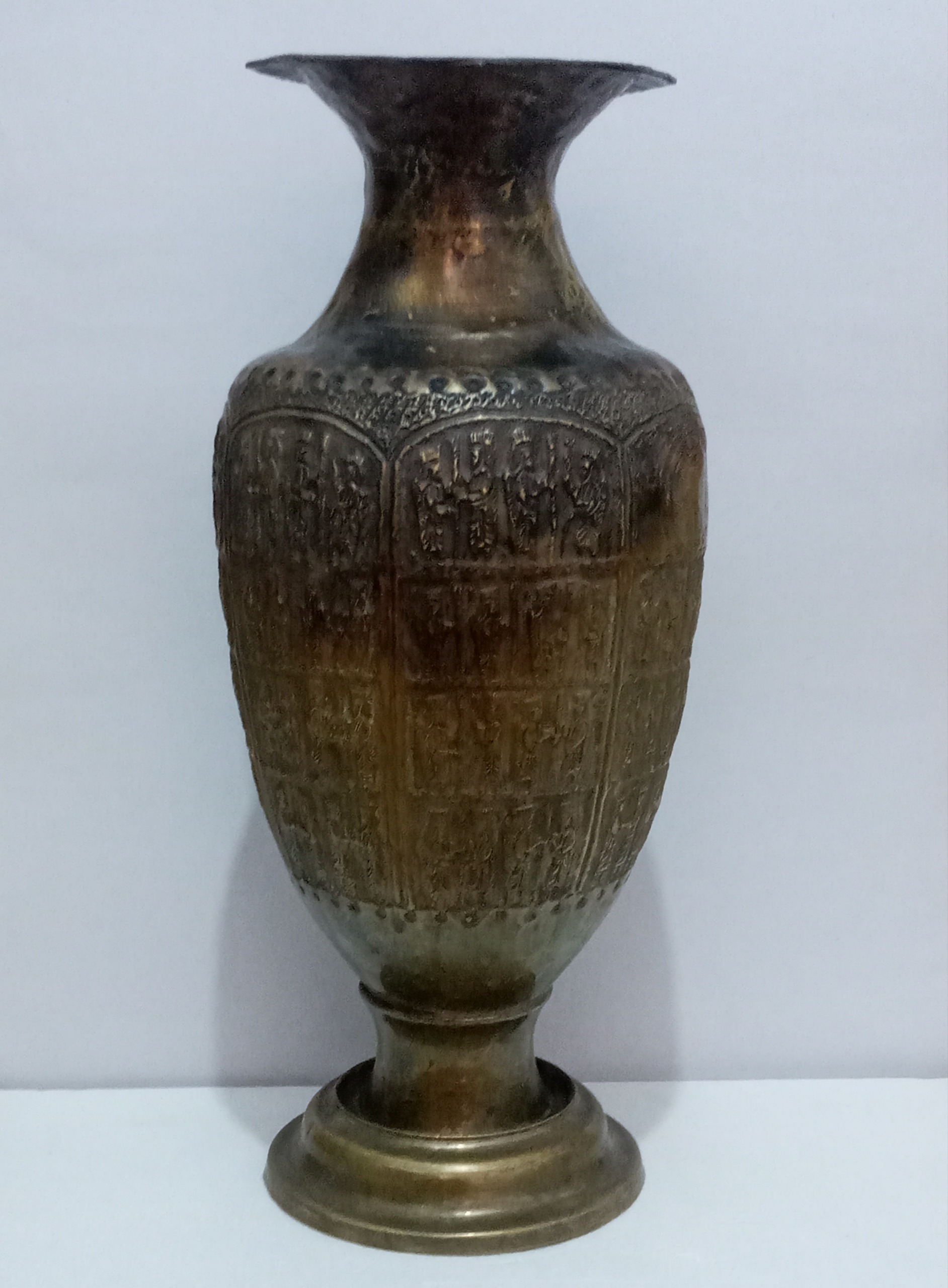 گلدان قدیمی برنجی دوره پهلوی(سایز بزرگ)