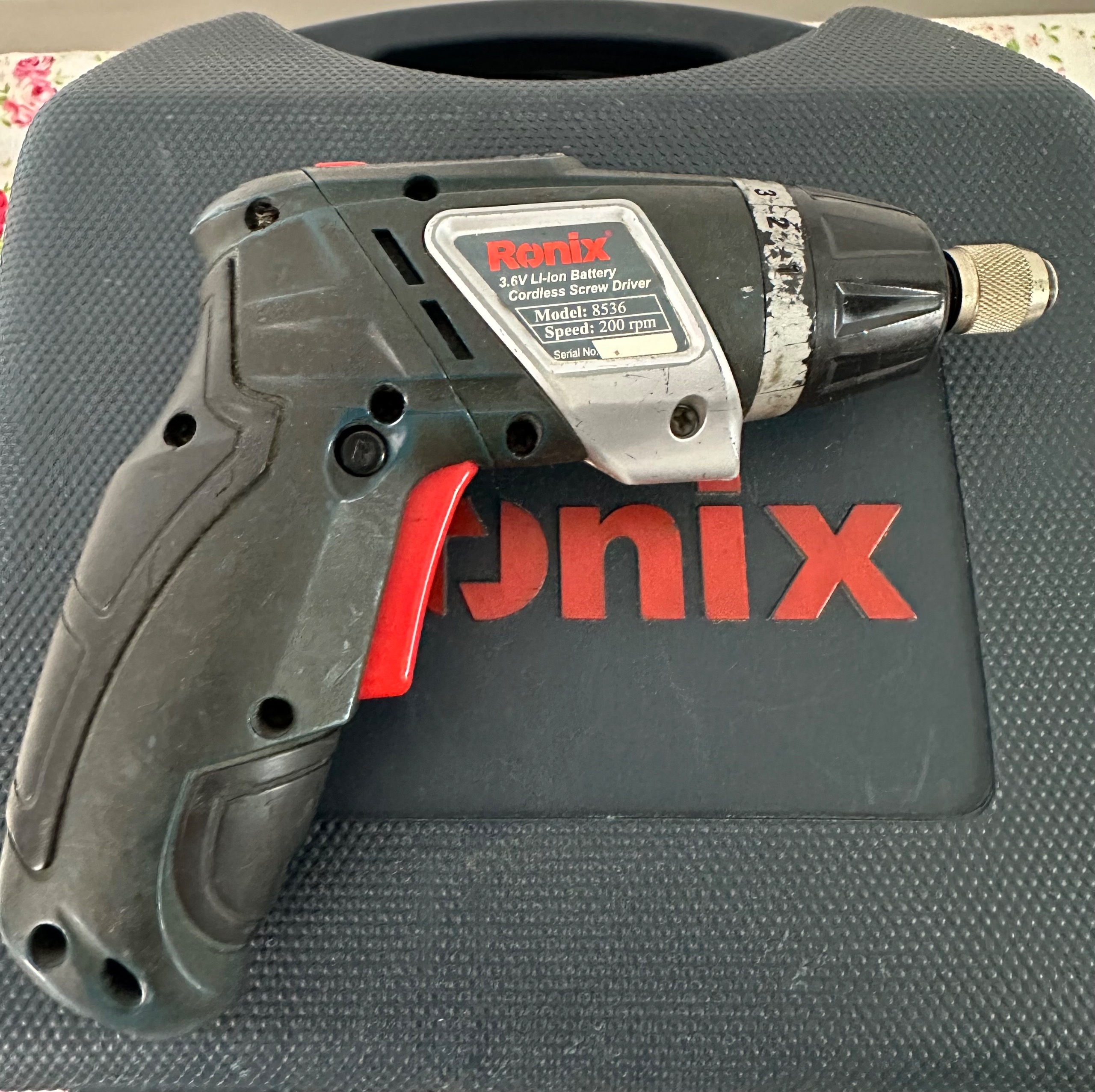 پیچ گوشتی شارژی رونیکس مدل 8536 سری قدیم