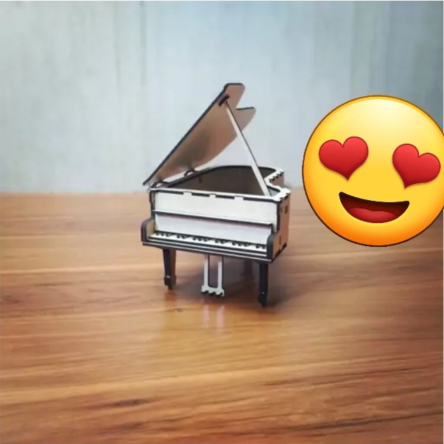 ماکت پیانو چوبی