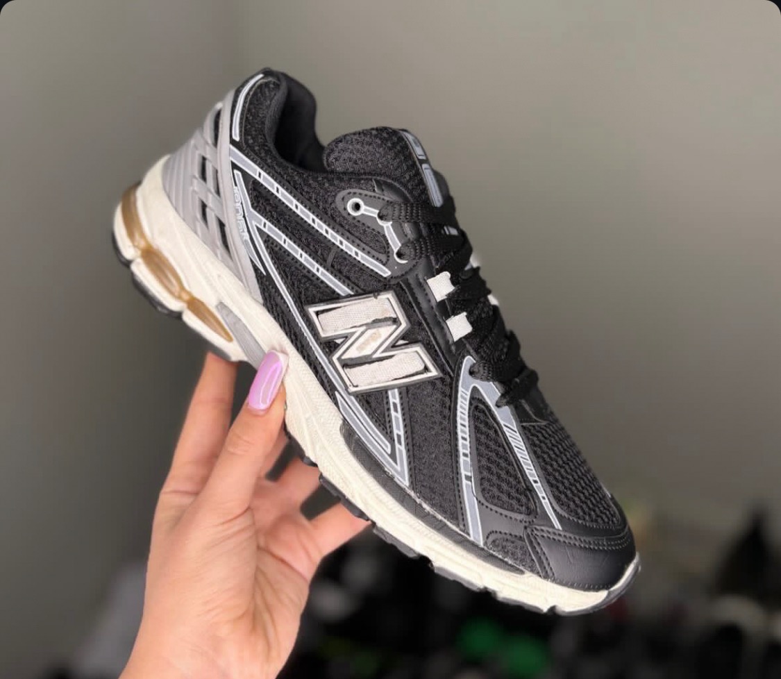 کتونی نیوبالانس مردانه سفید مشکی