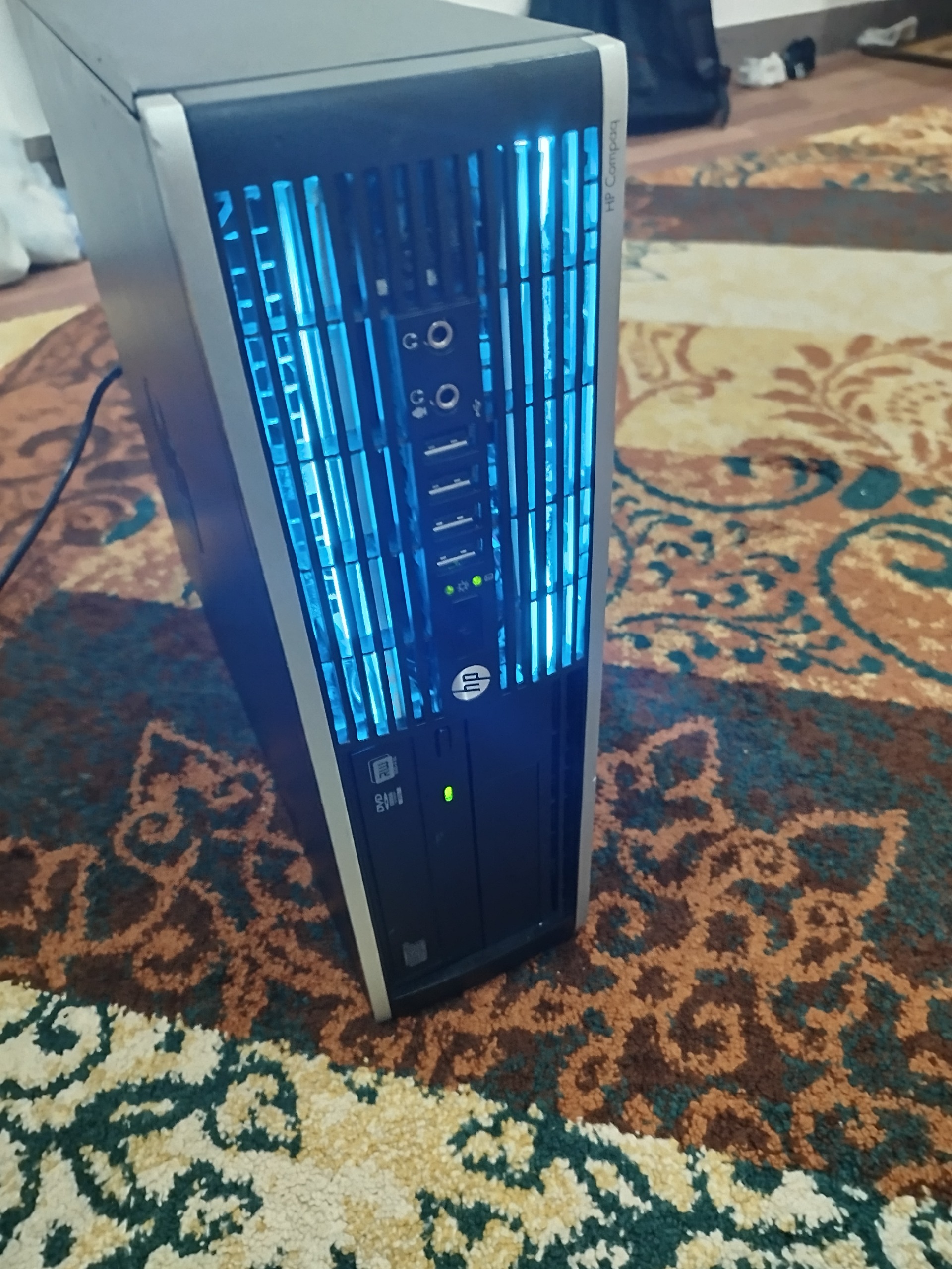 کامپیوتر نیمه گیمینگ hp