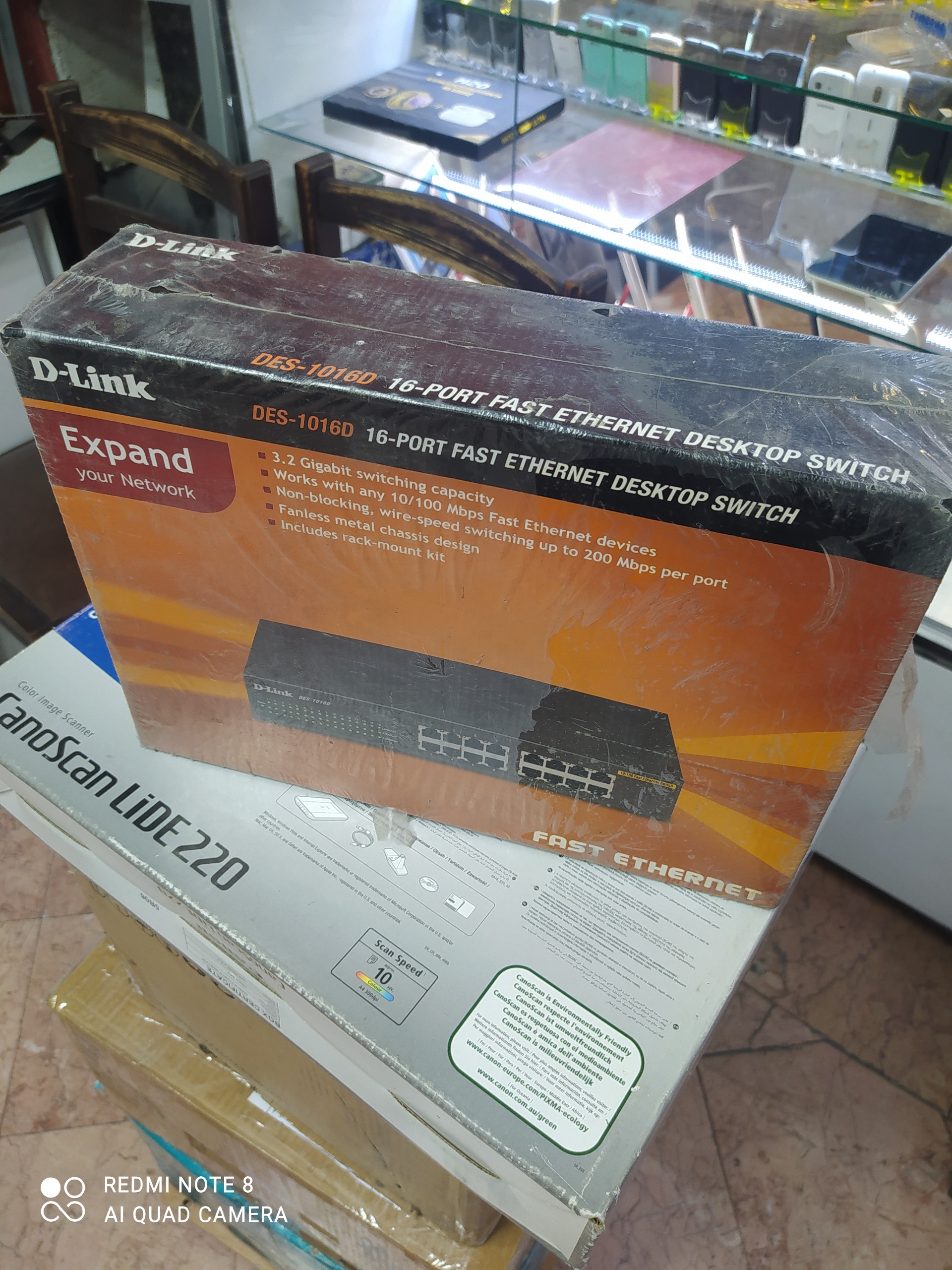 سوییچ16پورت غیرمدیریتی ودسکتاپ دی-لینکDES-1016D