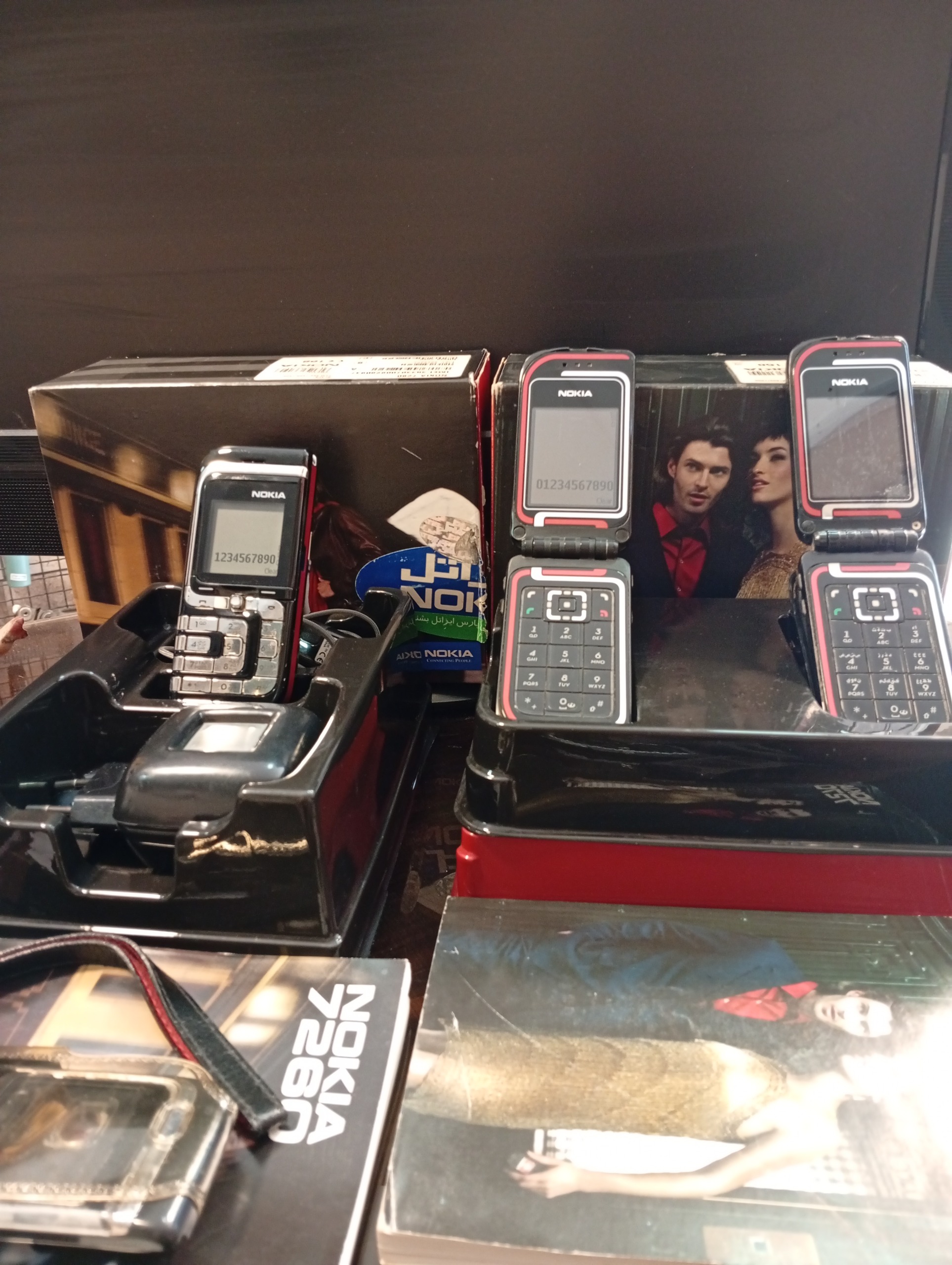 گوشی کلکسیونی 7260 و 7270