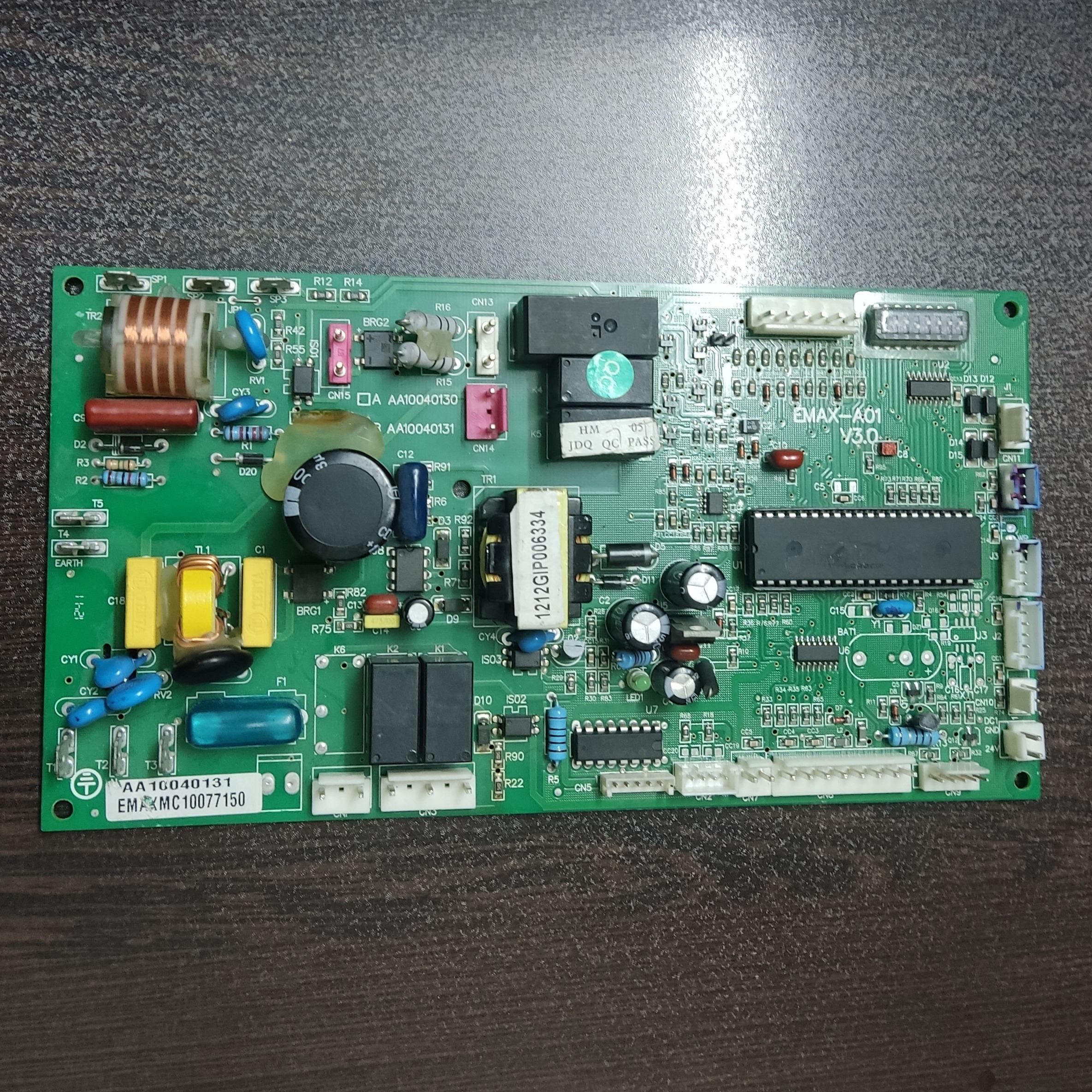برد پکیج گلدایران LG EMAX-A01