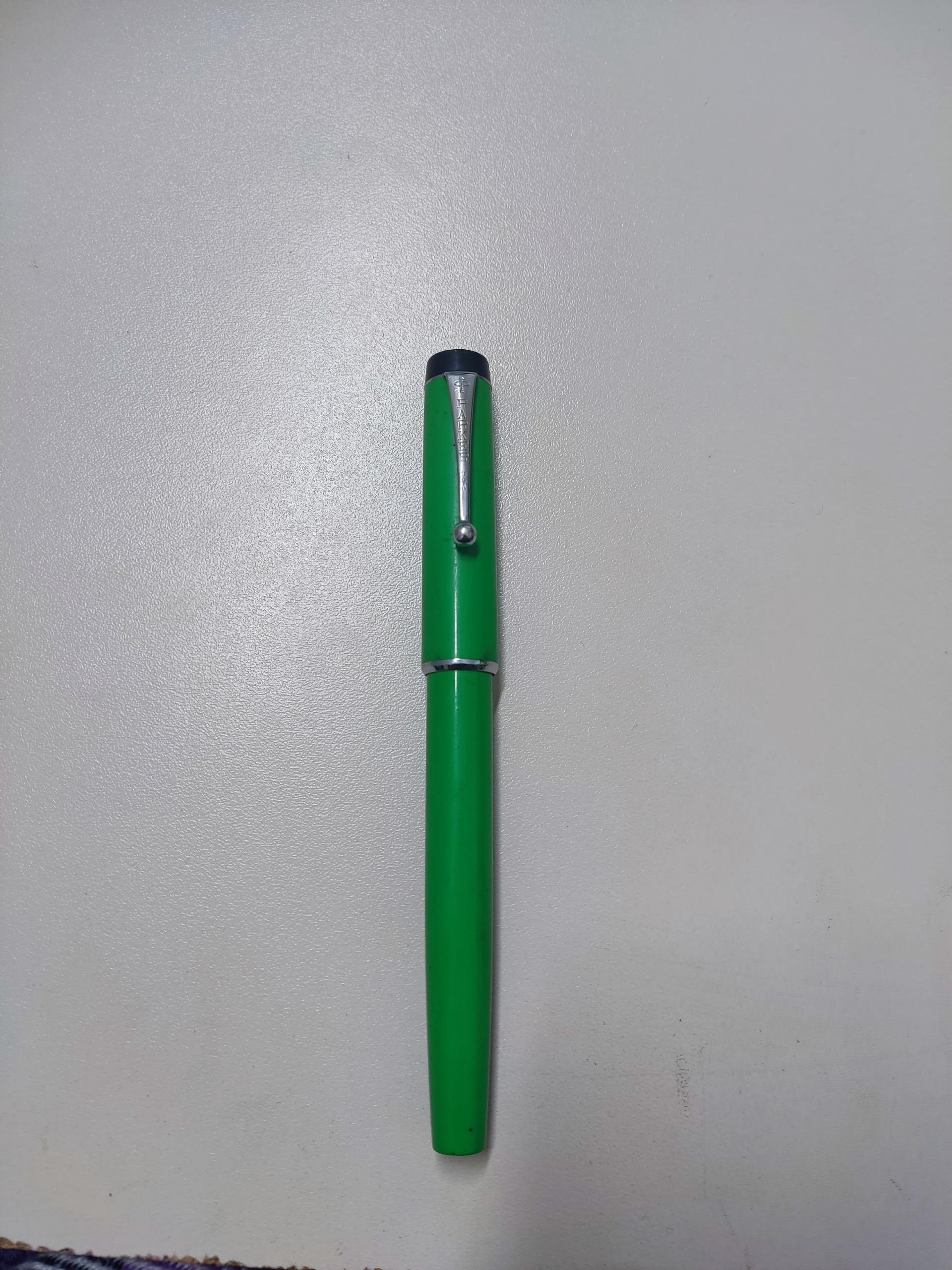 خودکار پارکر سبز قدیمی کلکسیونی ( توضیحات)