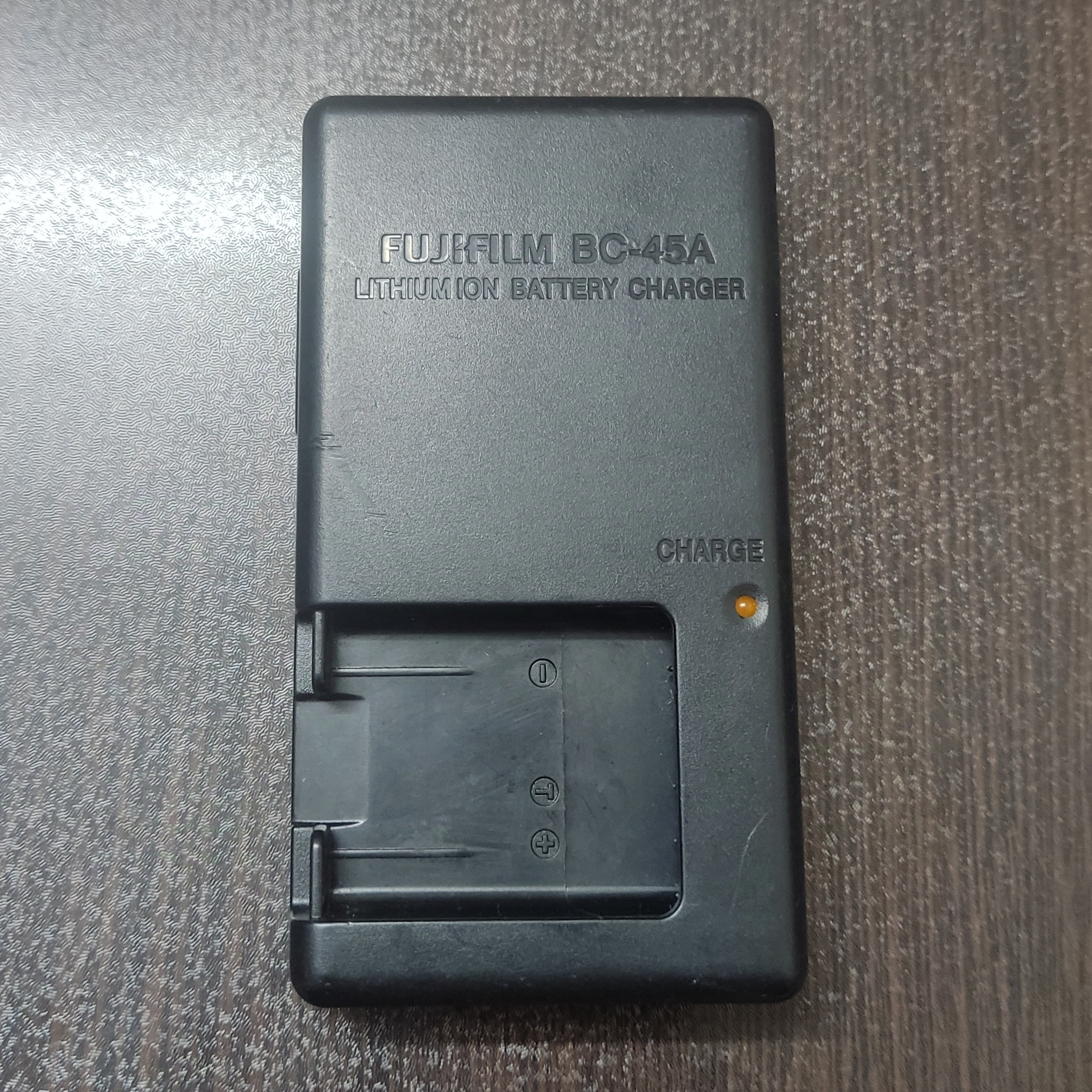 شارژر باتری دوربین FUJIFILM BC-45A