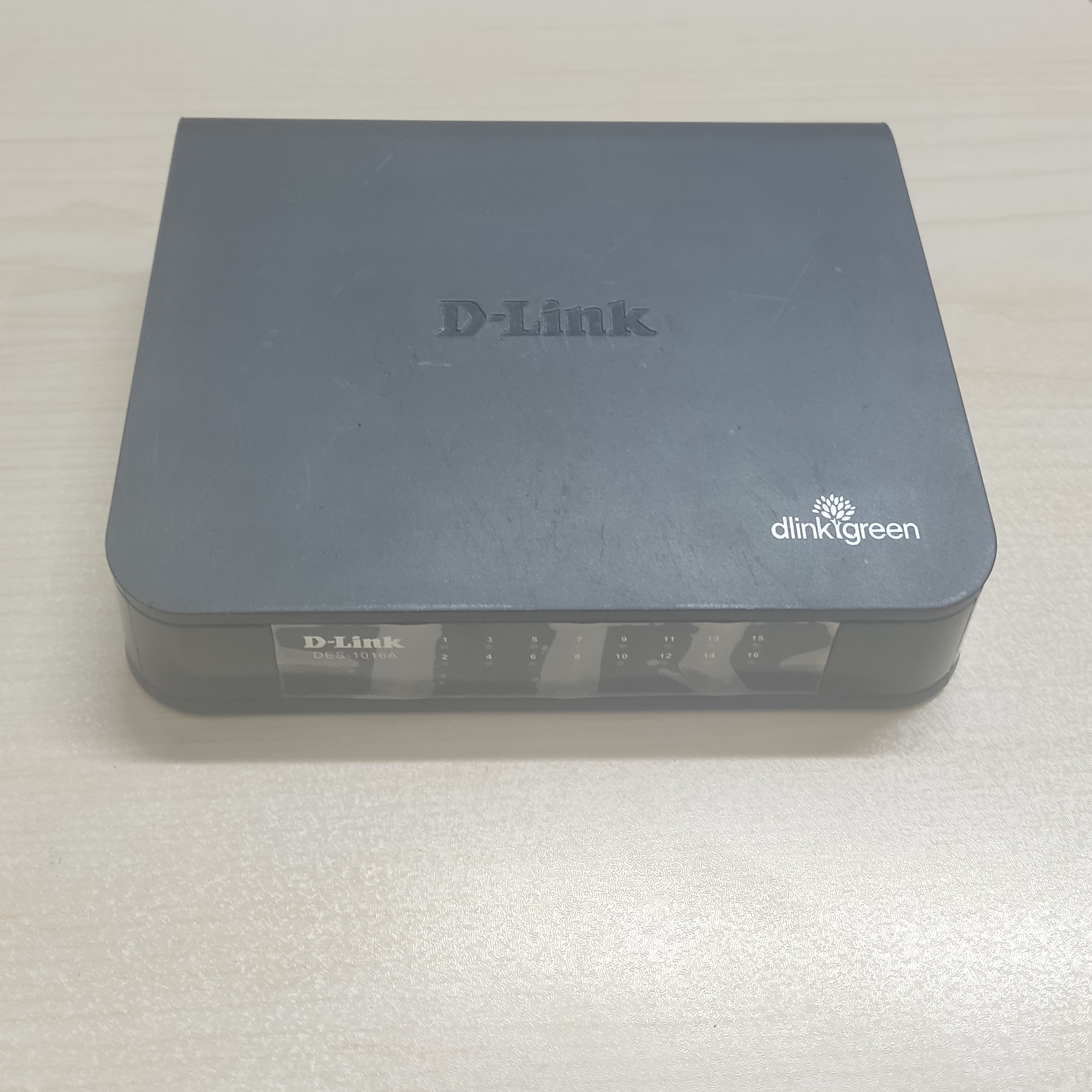 سوییچ 16 پورت 10,100 دی-لینک DES-1016A (توضیحات)