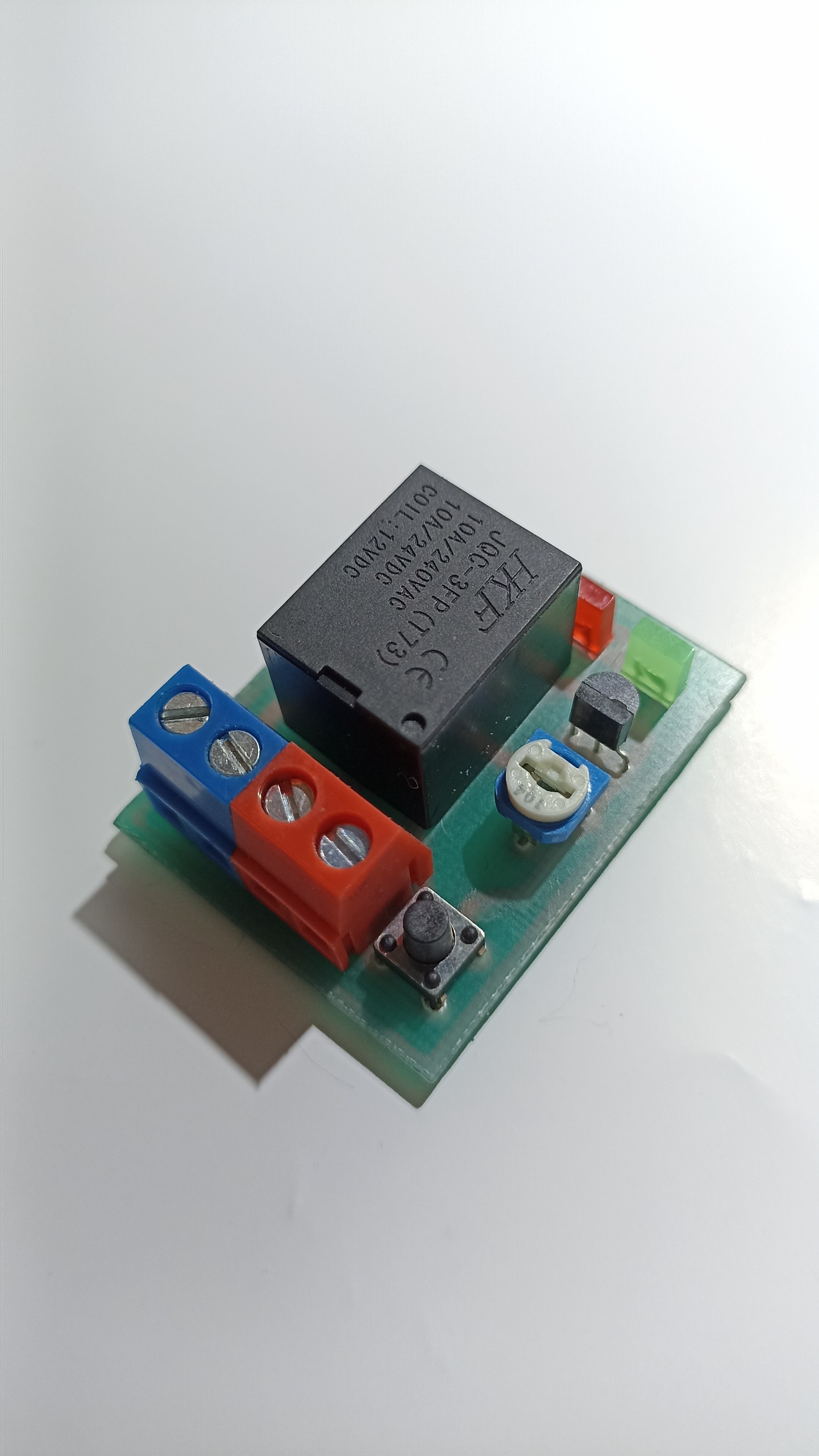 مدار محافظ اضافه جریان و اتصال کوتاه