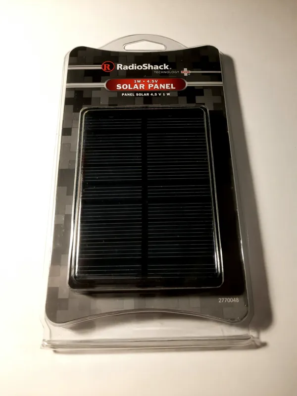 پنل خورشیدی رادیو شاک radio shack برند آمریکایی