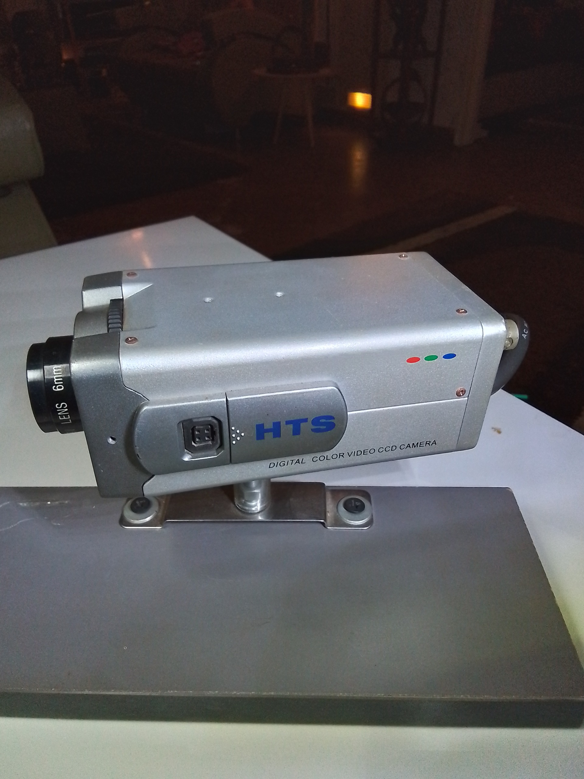 دوربین مدار بسته رنگی با لنز زوم