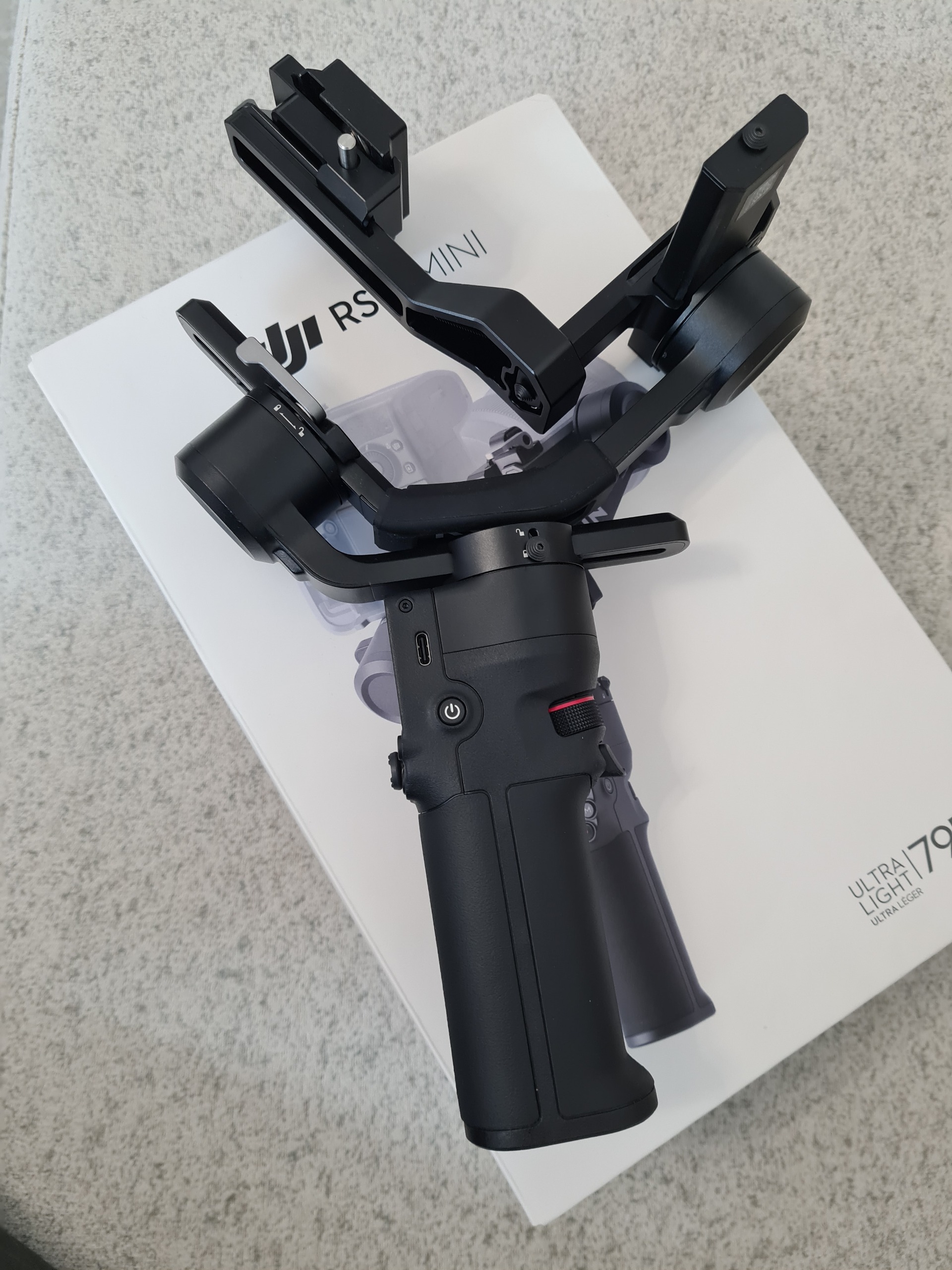 DJI RS3 mini گیمبال