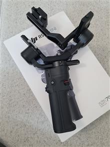 DJI