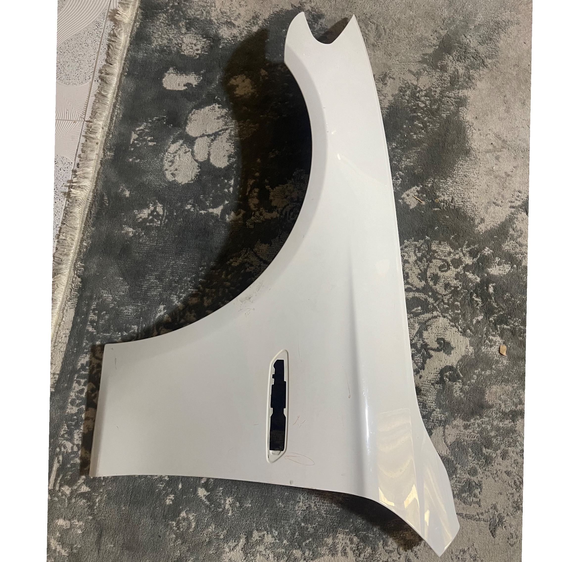 گلگیر سمت چپ بی ام دبلیو(bmw F10)