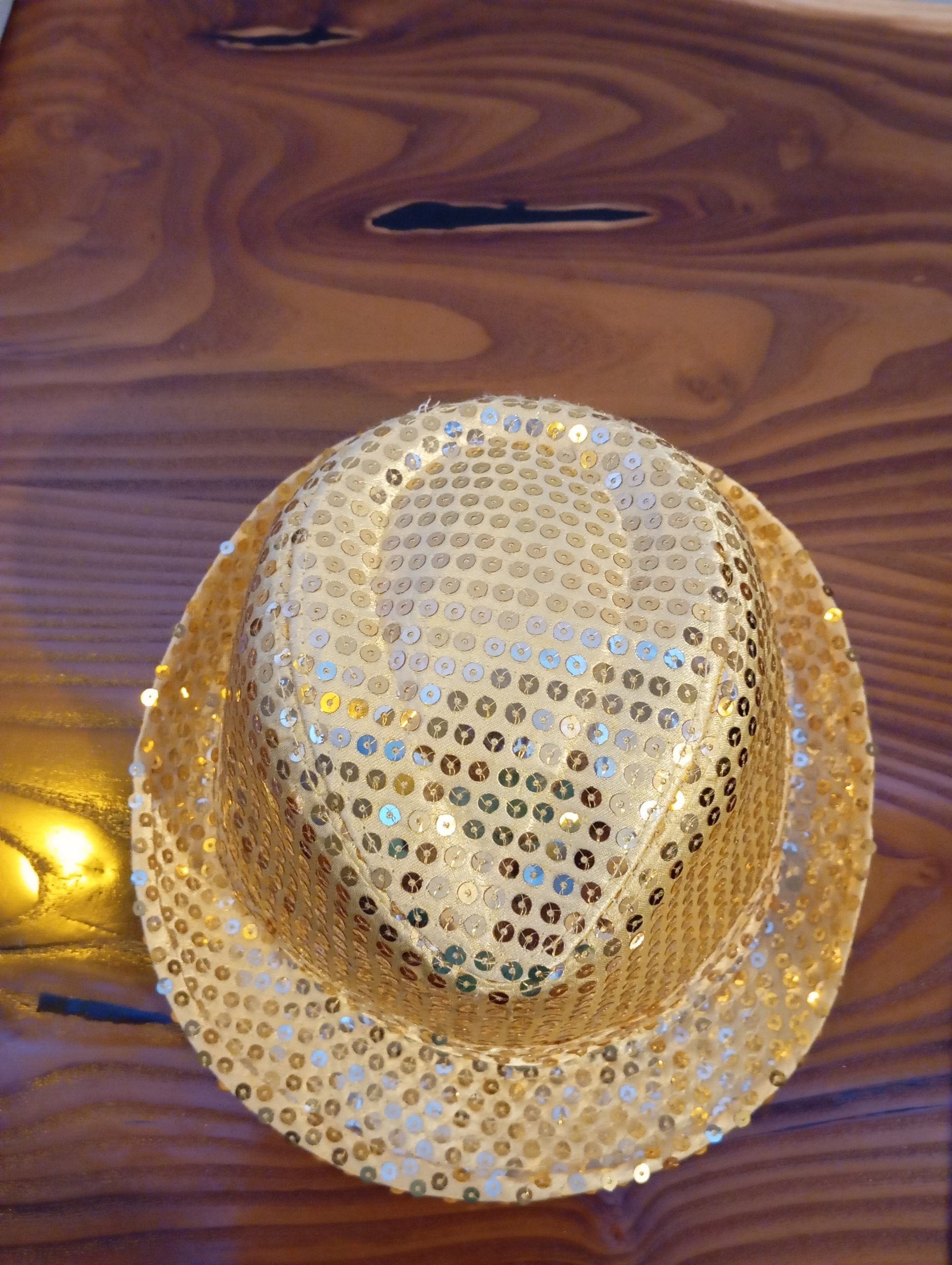 کلاه مخصوص مهمانی