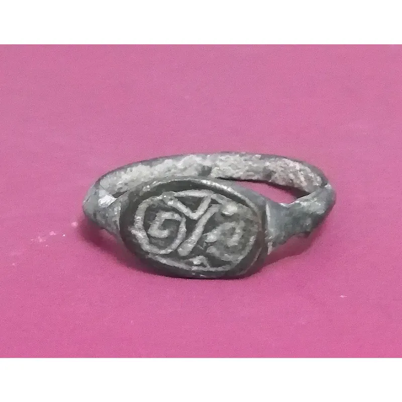 انگشتر نشان قدیمی